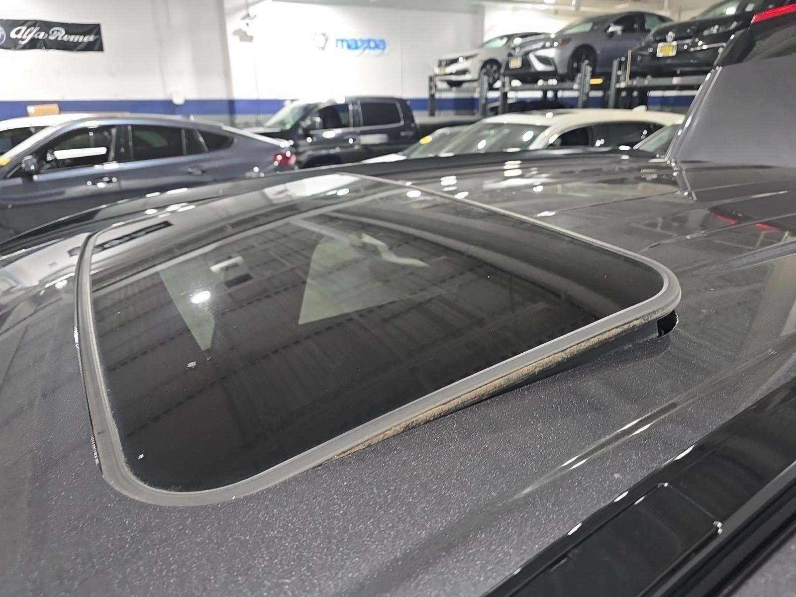 2022 Toyota RAV4 Hybrid SE AWD