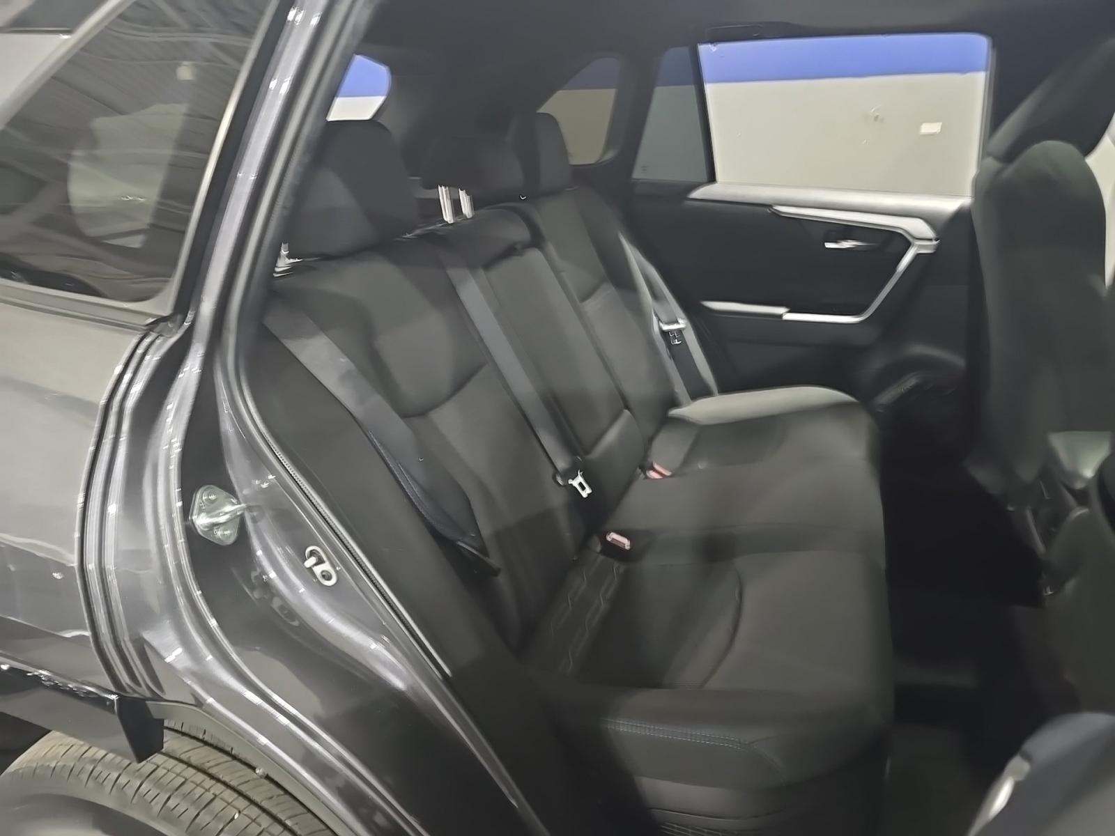 2022 Toyota RAV4 Hybrid SE AWD