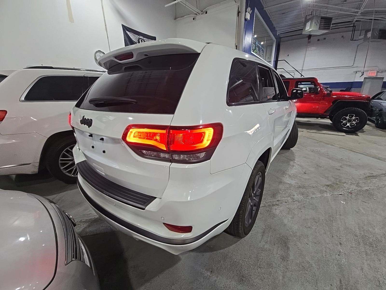 JEEP GRAND CHEROKEE - 3