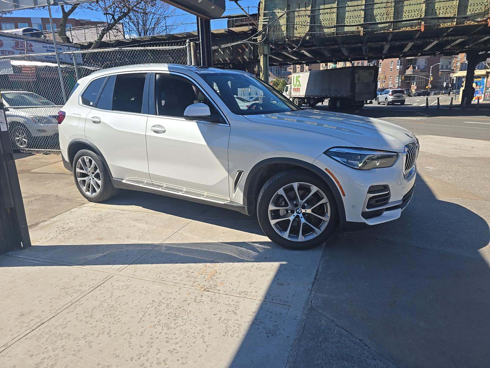 2023 BMW X5 xDrive40i AWD