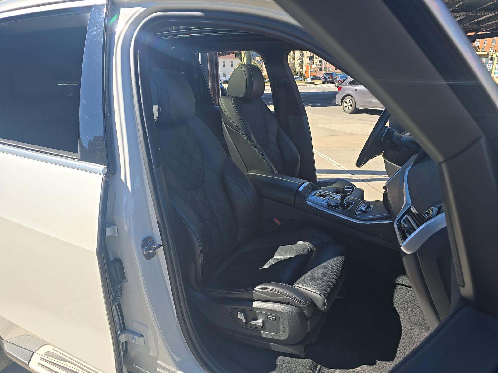 2023 BMW X5 xDrive40i AWD