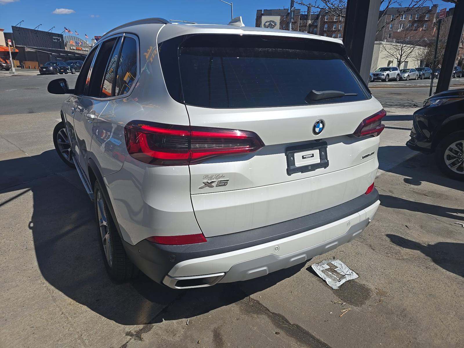 2023 BMW X5 xDrive40i AWD