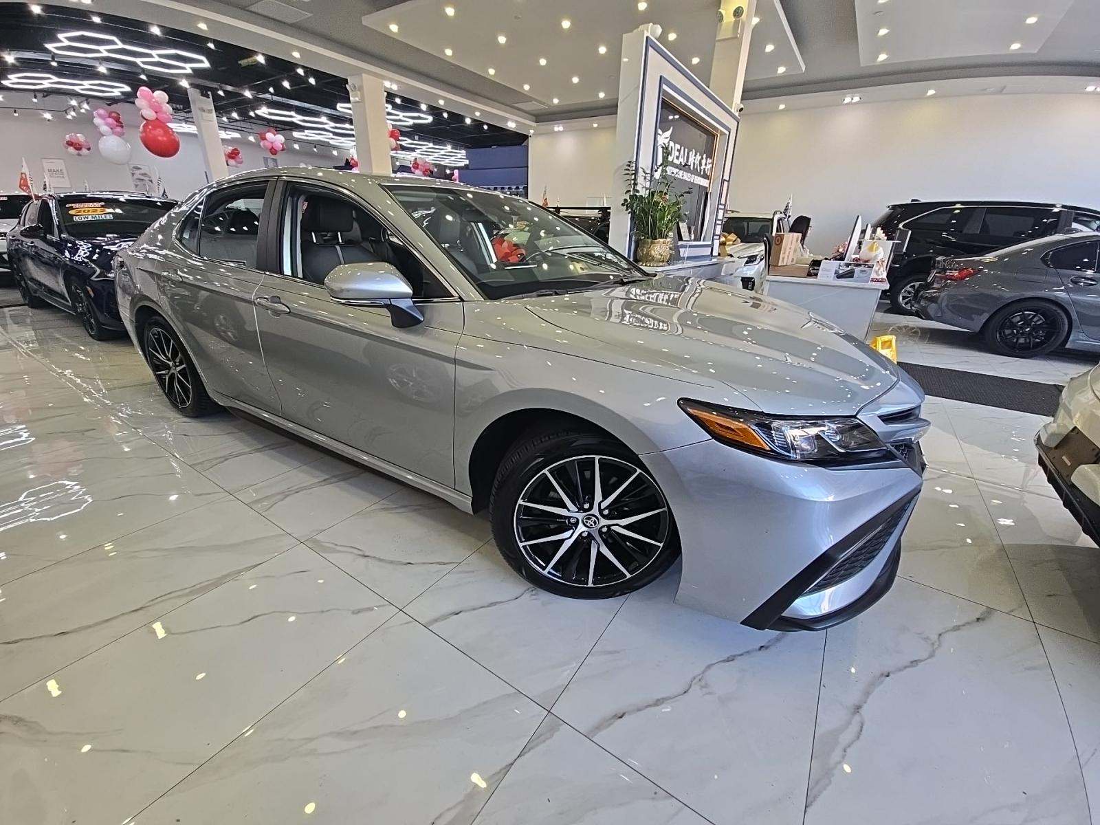 2024 Toyota Camry SE AWD
