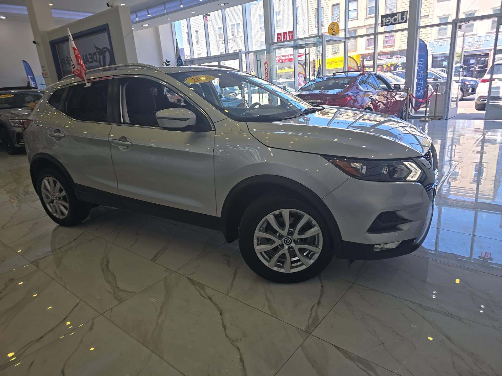 NISSAN ROGUE SPORT - 4