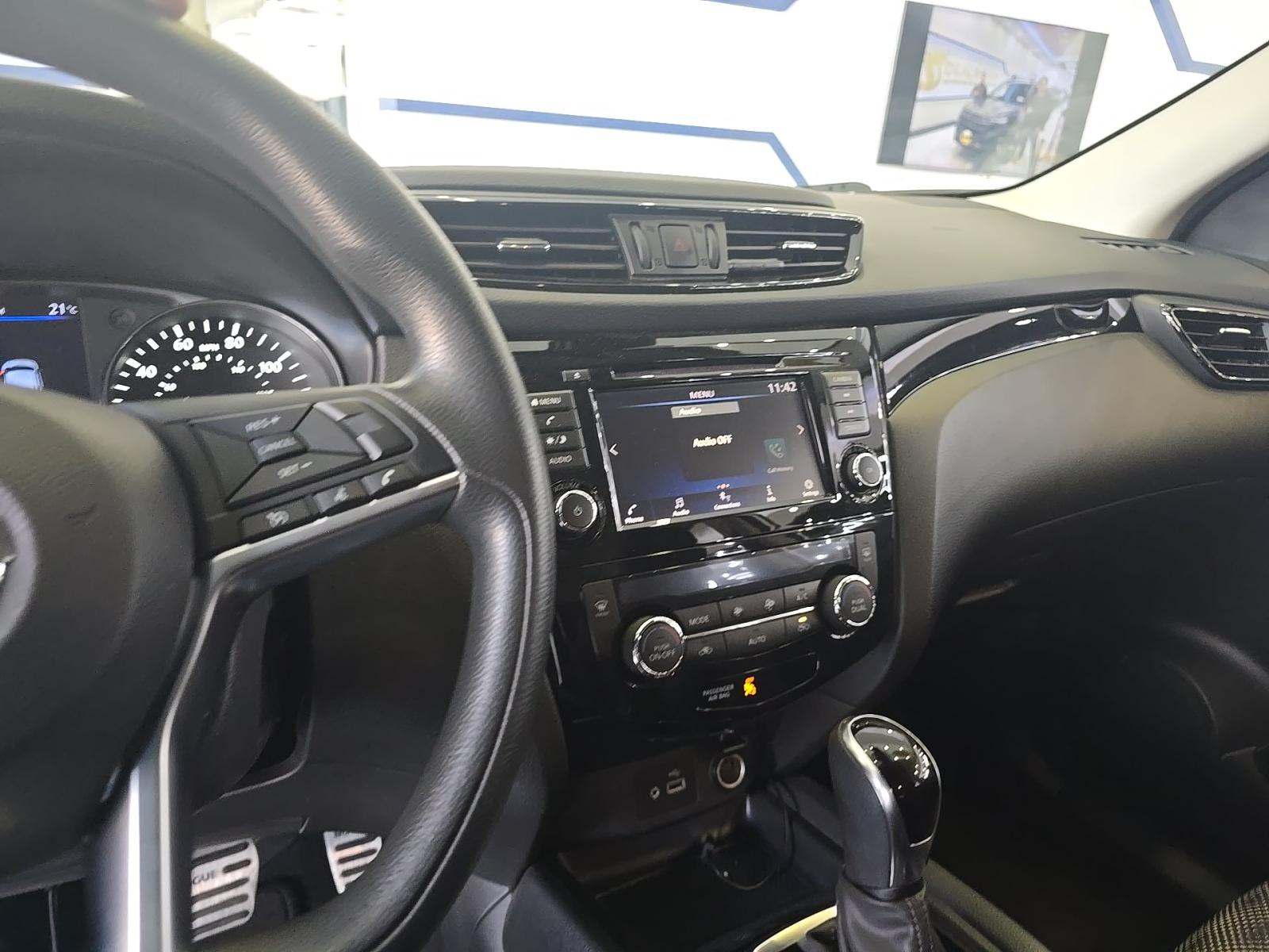 NISSAN ROGUE SPORT - 10