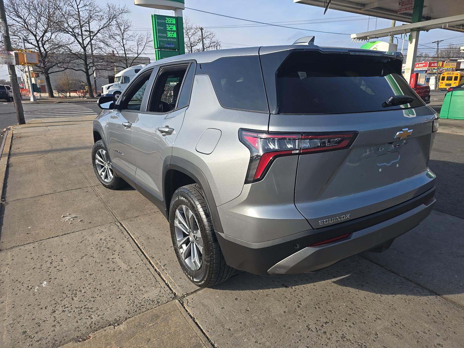 2025 Chevrolet Equinox LT FWD