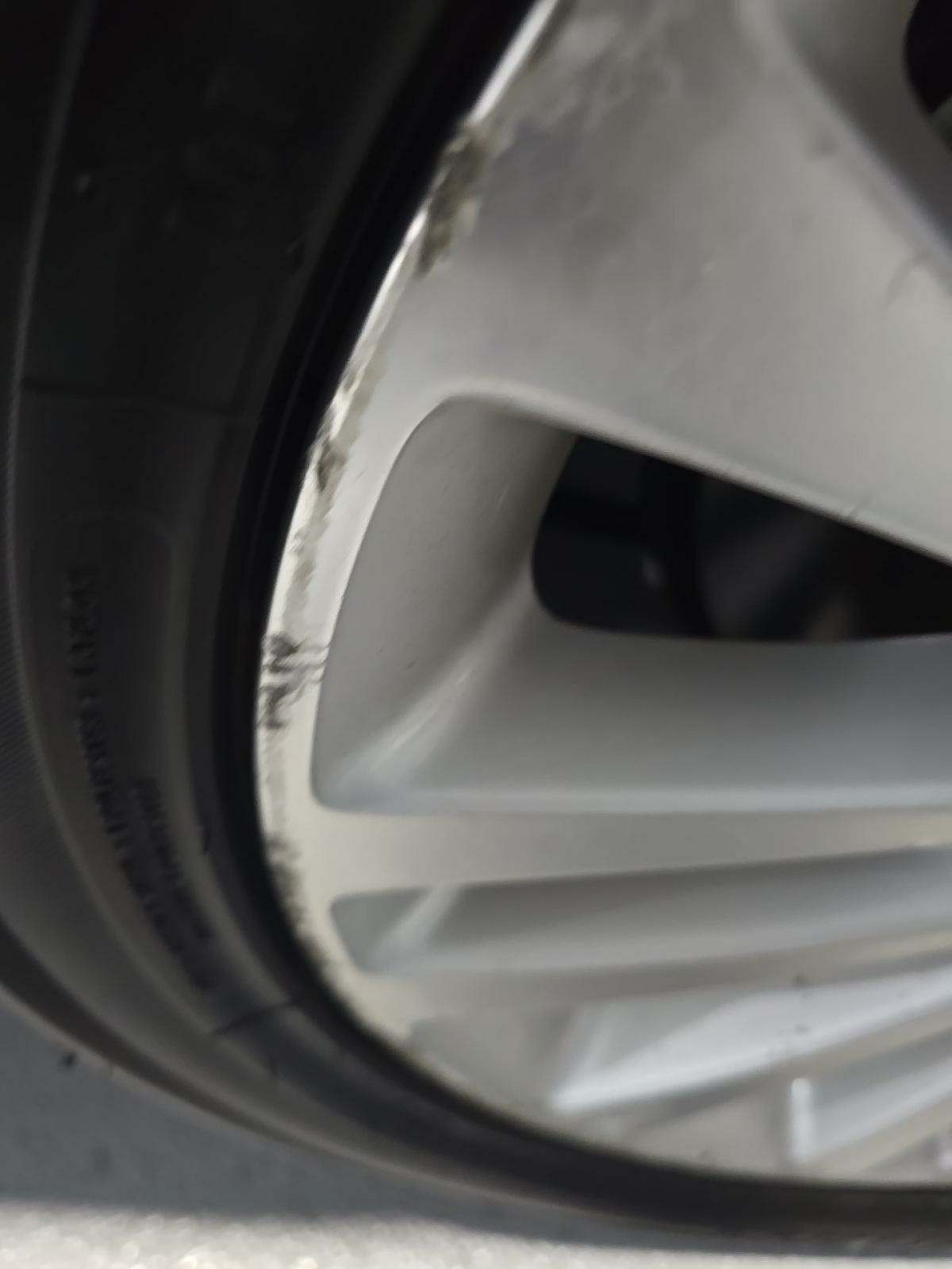 2015 Toyota Avalon Hybrid XLE Premium FWD