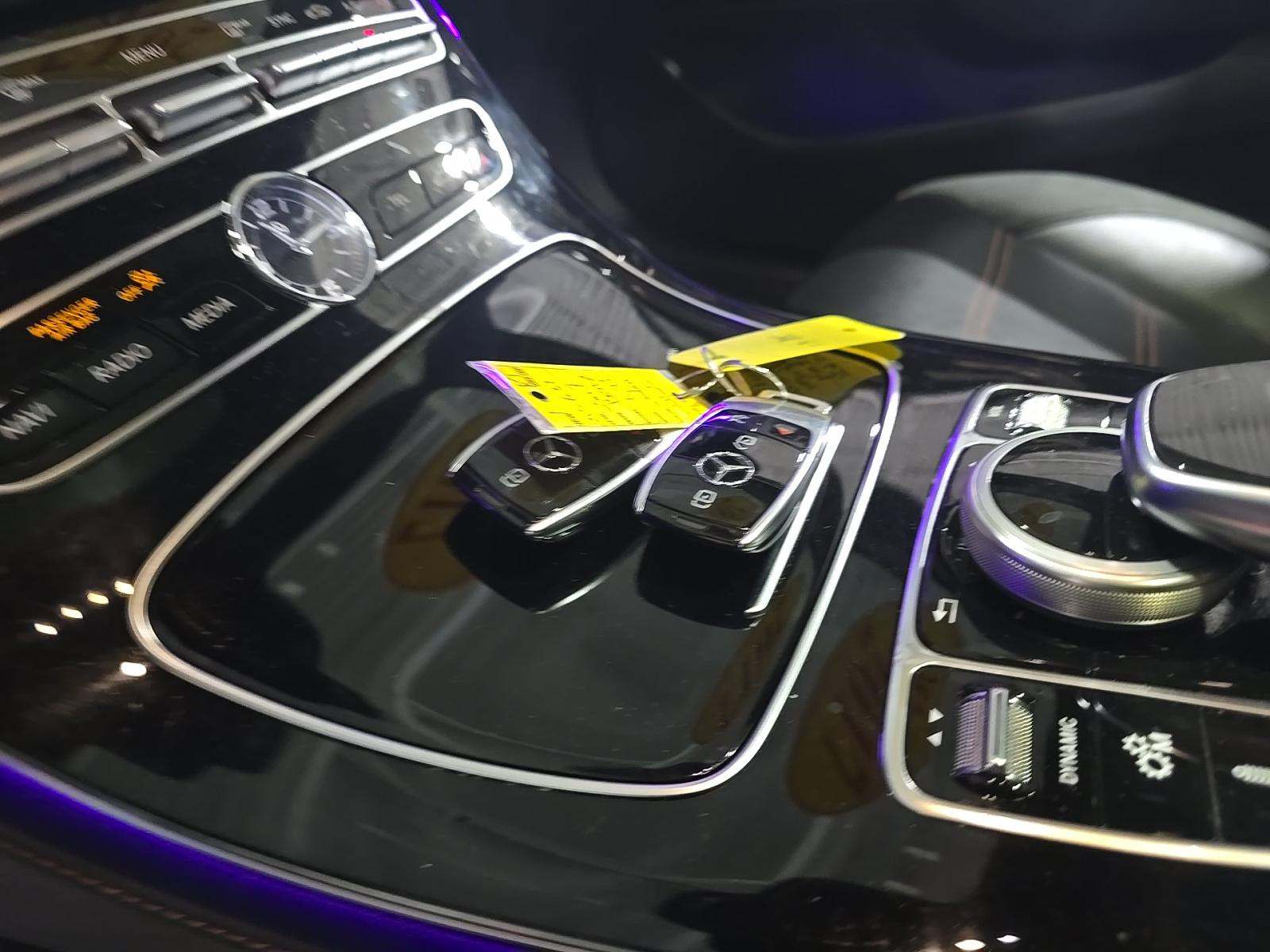 MERCEDES-BENZ E-CLASS - 8