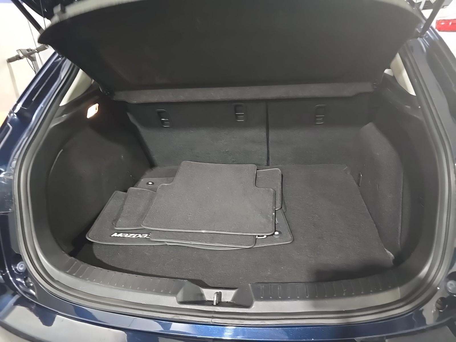 2017 MAZDA MAZDA3 Touring FWD