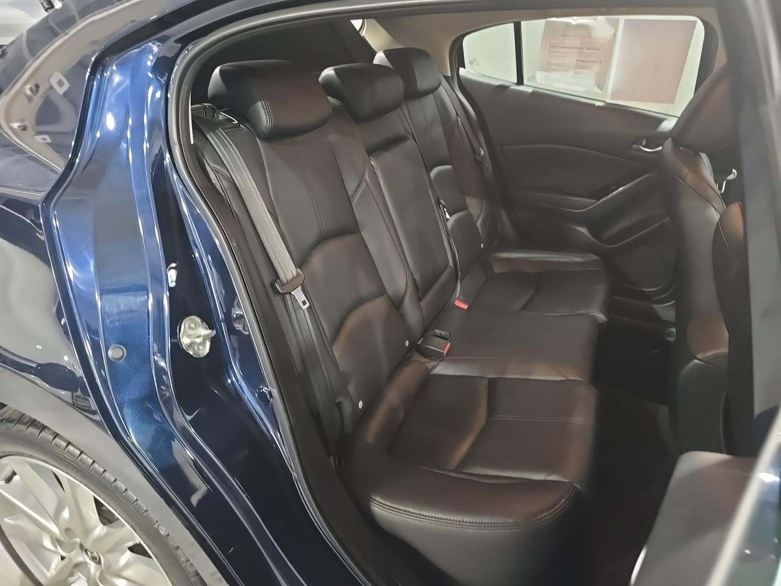 2017 MAZDA MAZDA3 Touring FWD