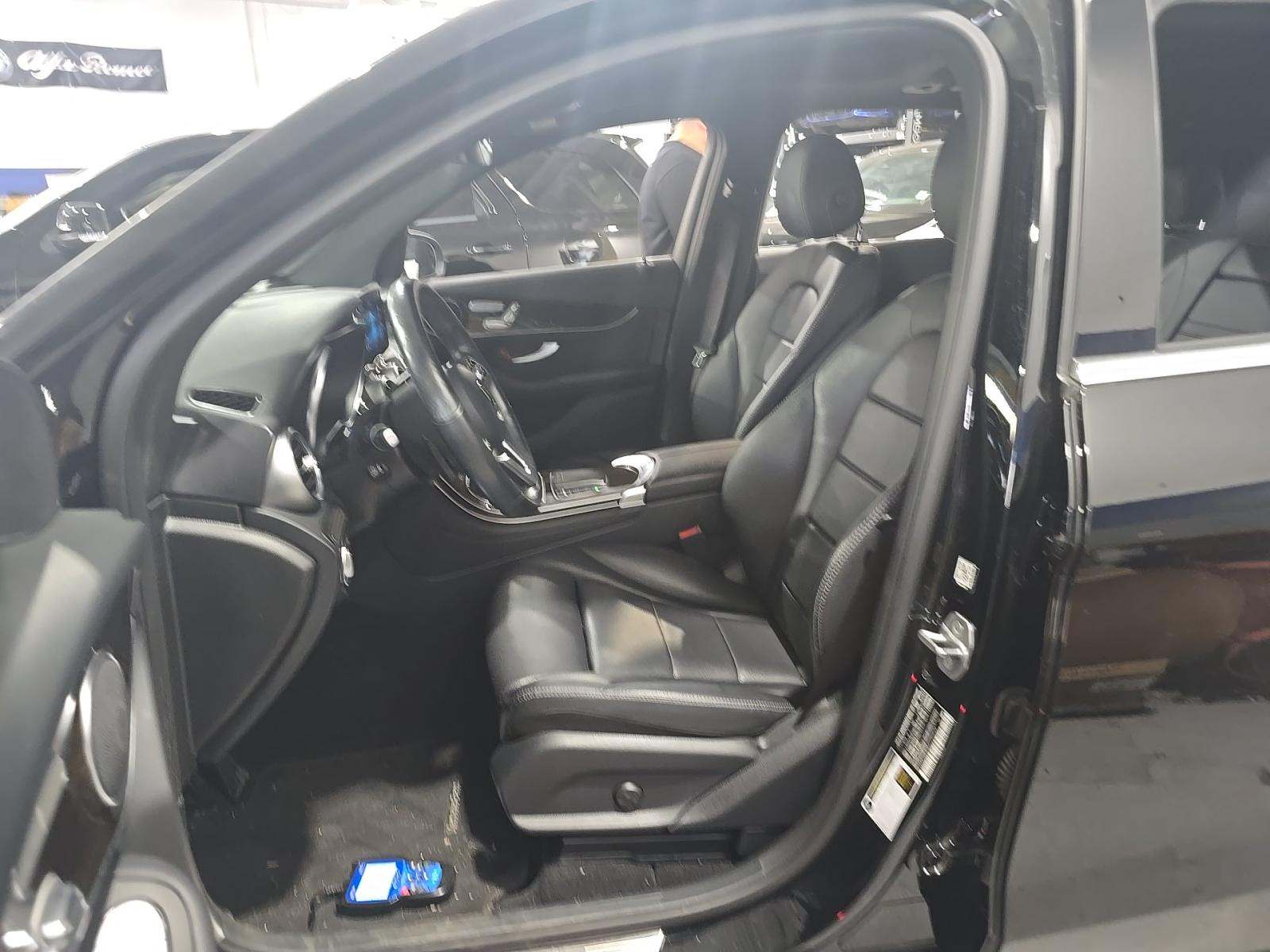 2021 Mercedes-Benz GLC GLC 300 AWD