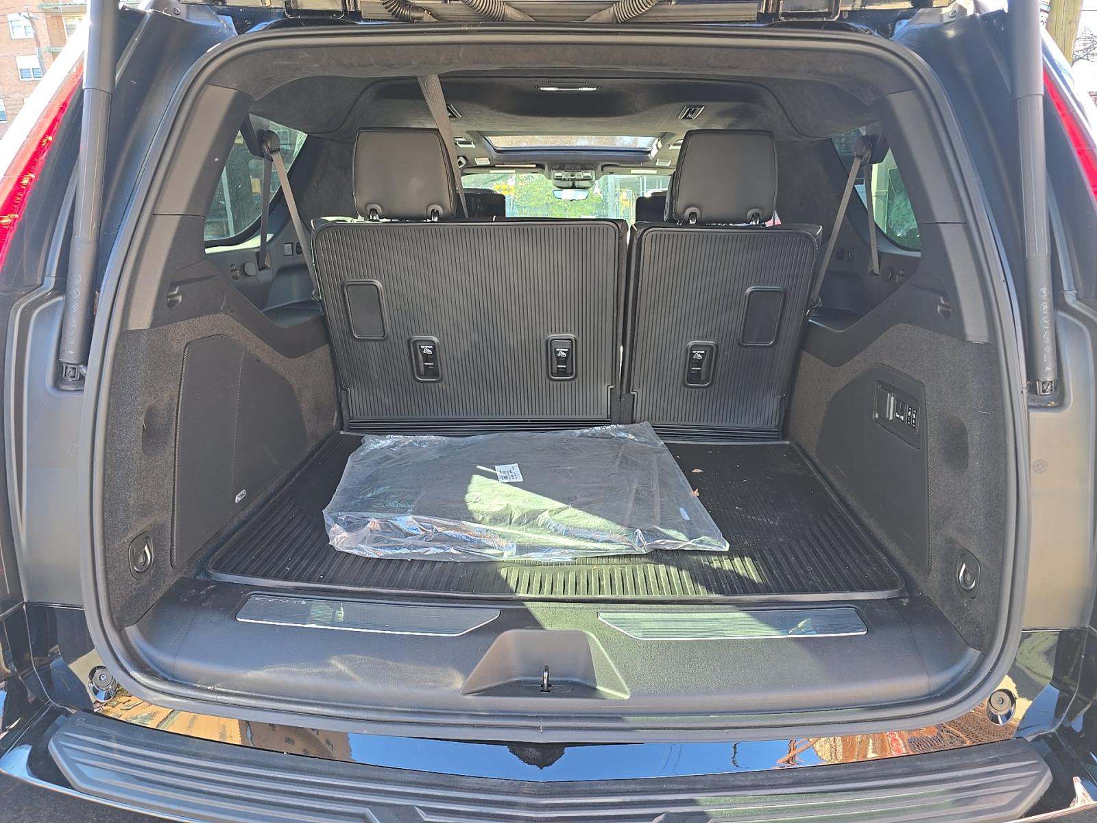 2023 Cadillac Escalade ESV Sport Platinum AWD