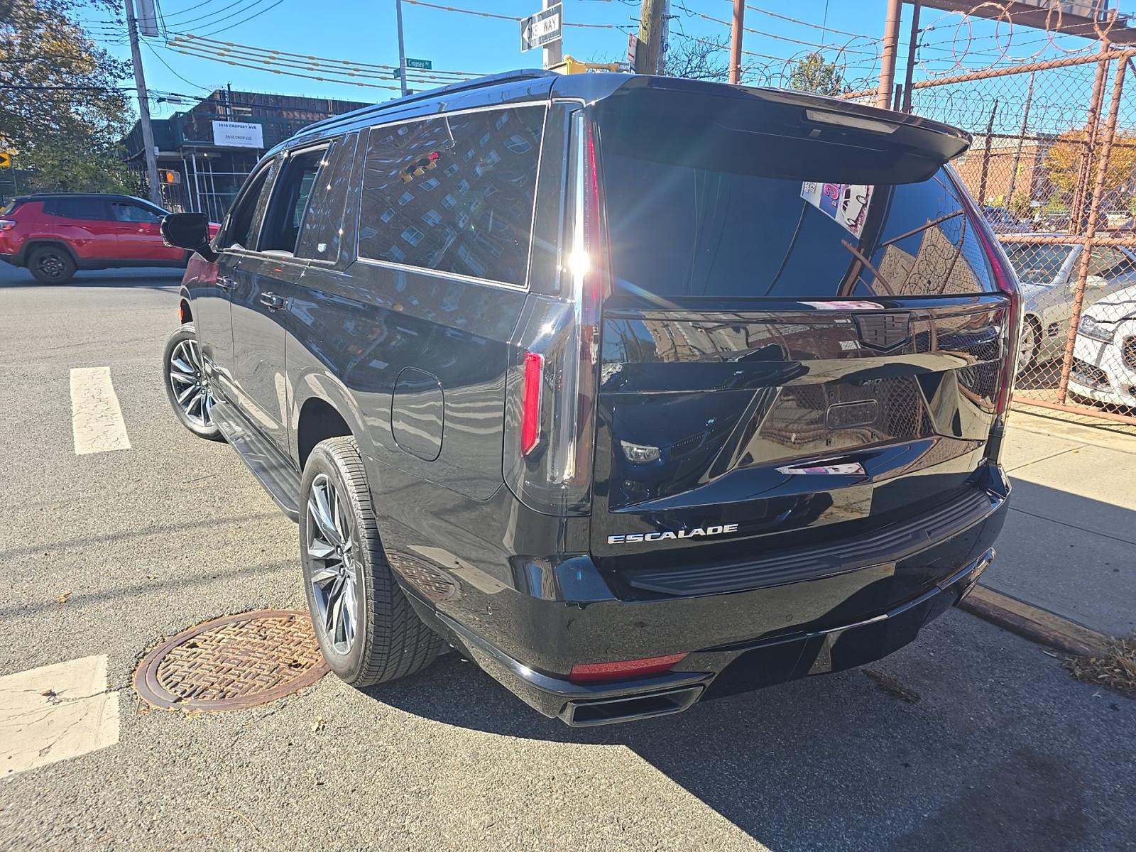 2023 Cadillac Escalade ESV Sport Platinum AWD