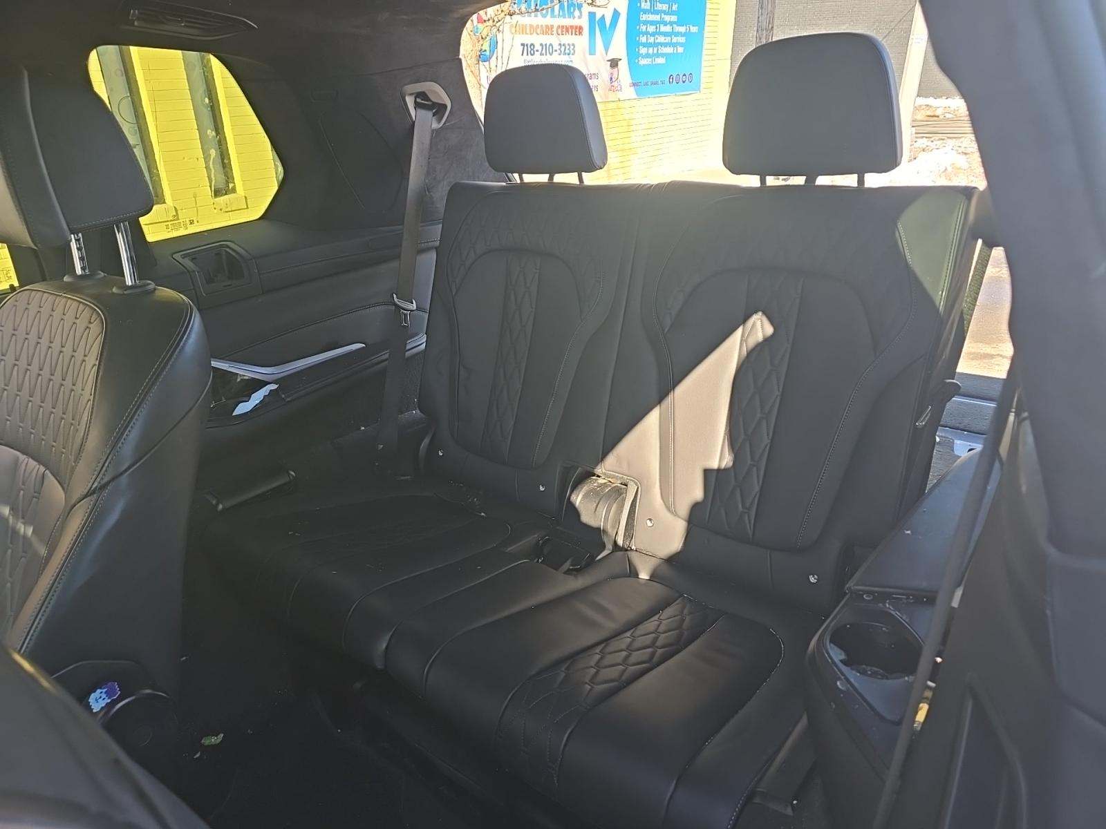 2021 BMW X7 M50i AWD