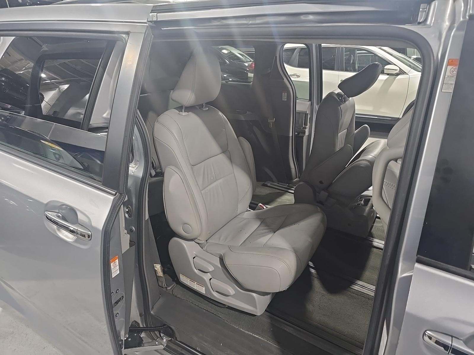 2017 Toyota Sienna XLE AWD