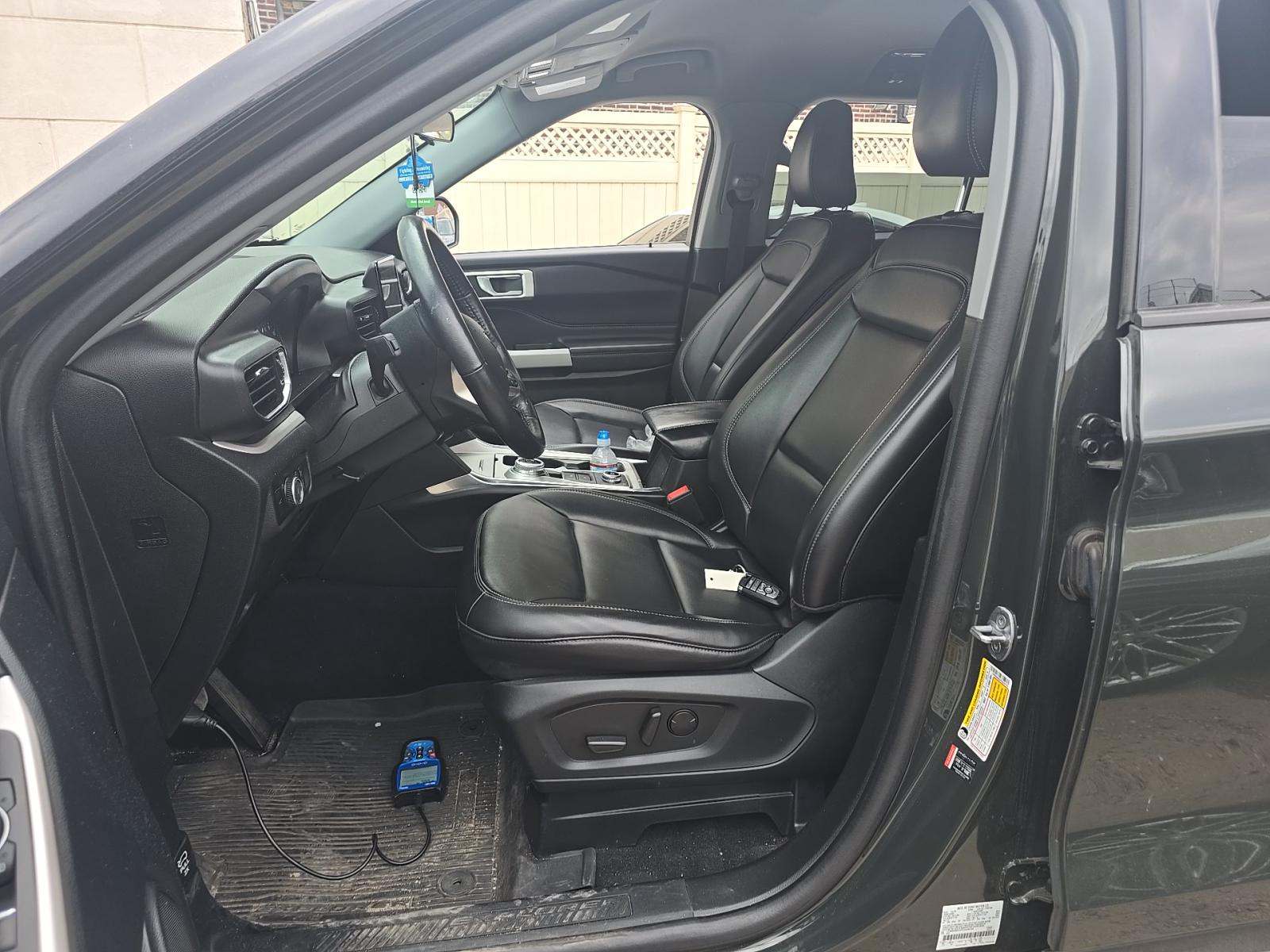 FORD EXPLORER - 6