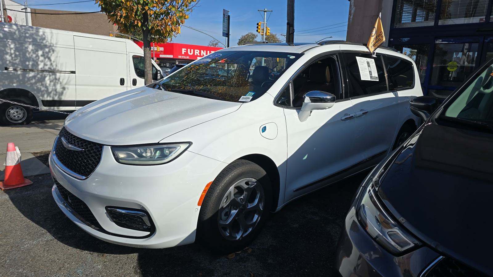 2021 Chrysler Pacifica Hybrid Limited 121.6