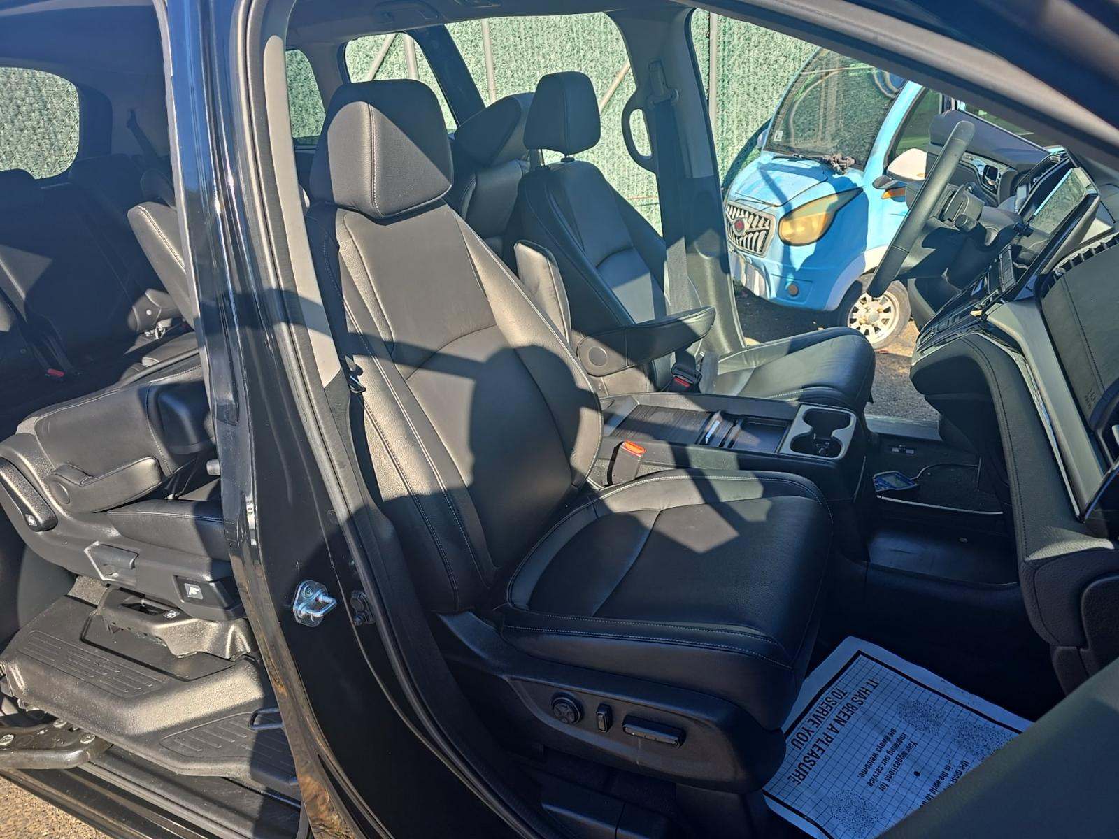 2023 Honda Odyssey Touring FWD