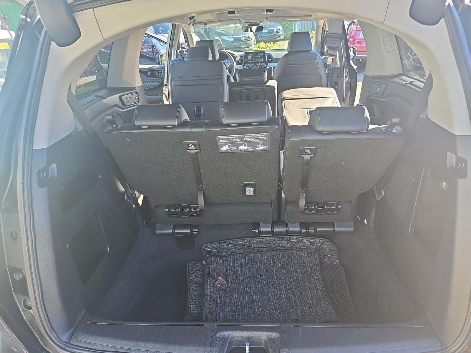 2023 Honda Odyssey Touring FWD