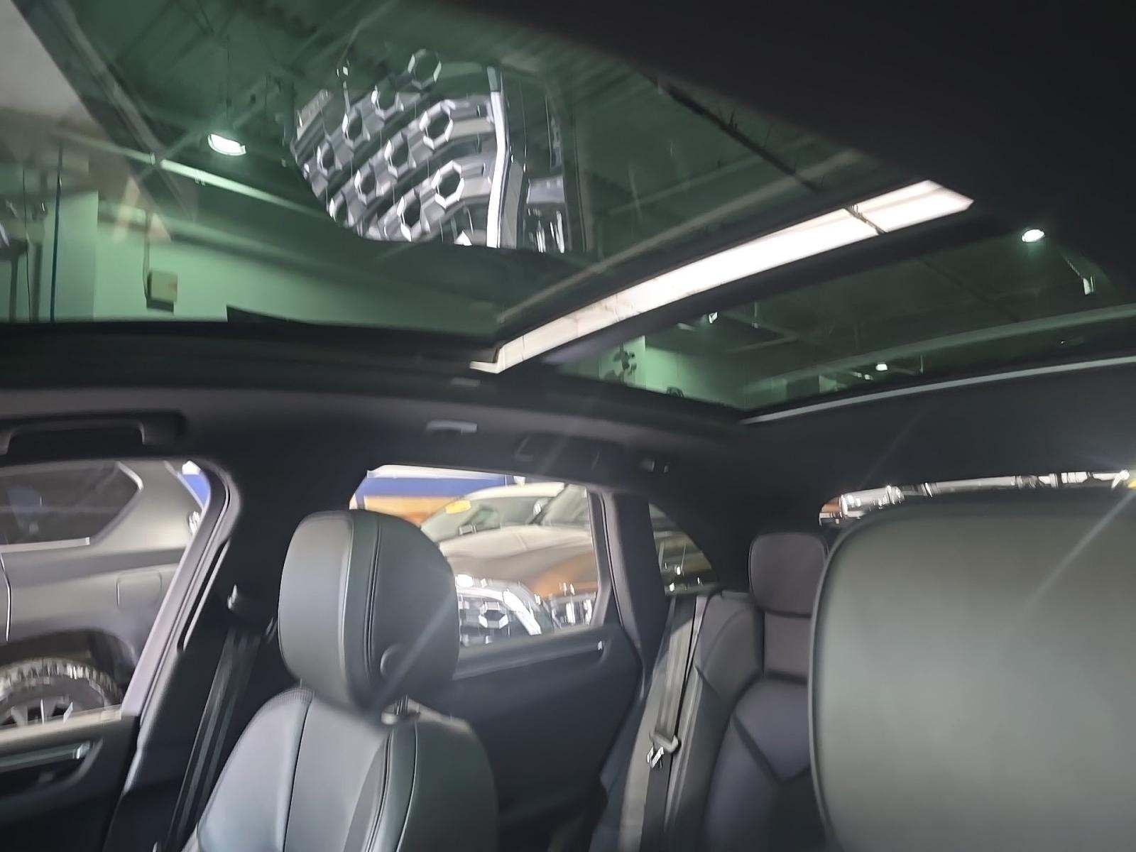 2021 Porsche Macan Base AWD