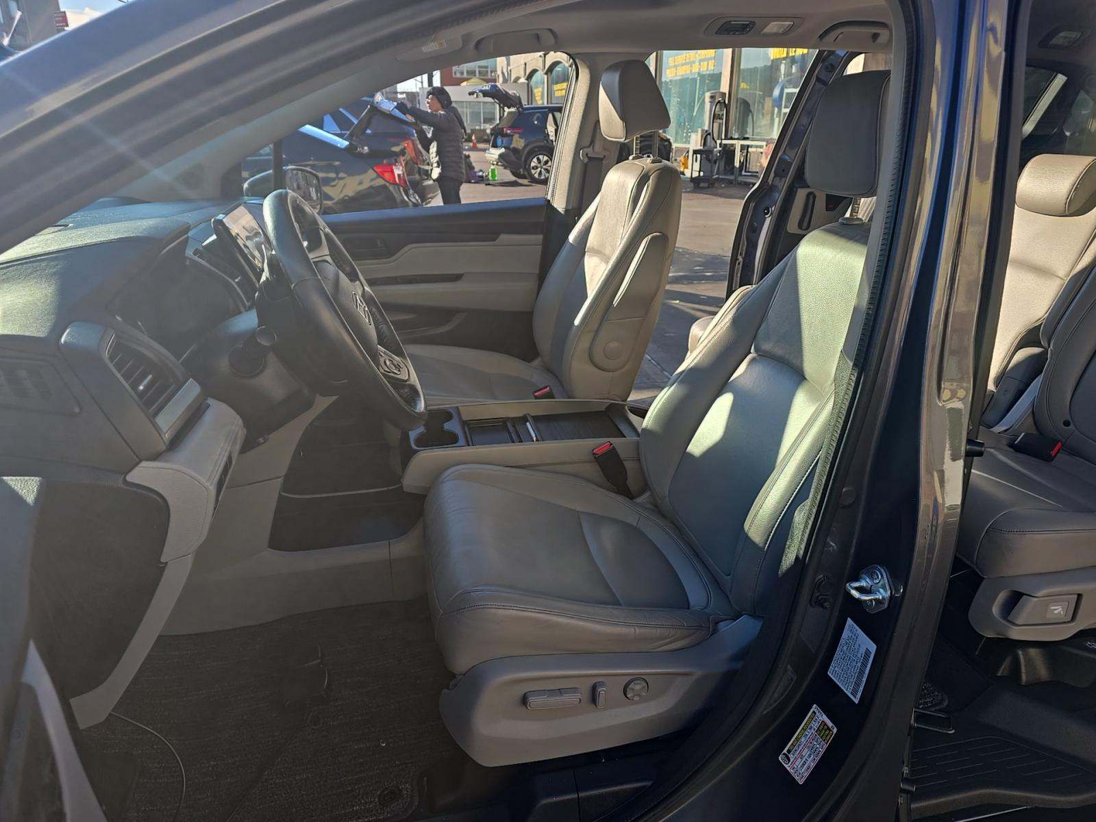 2023 Honda Odyssey EX-L FWD