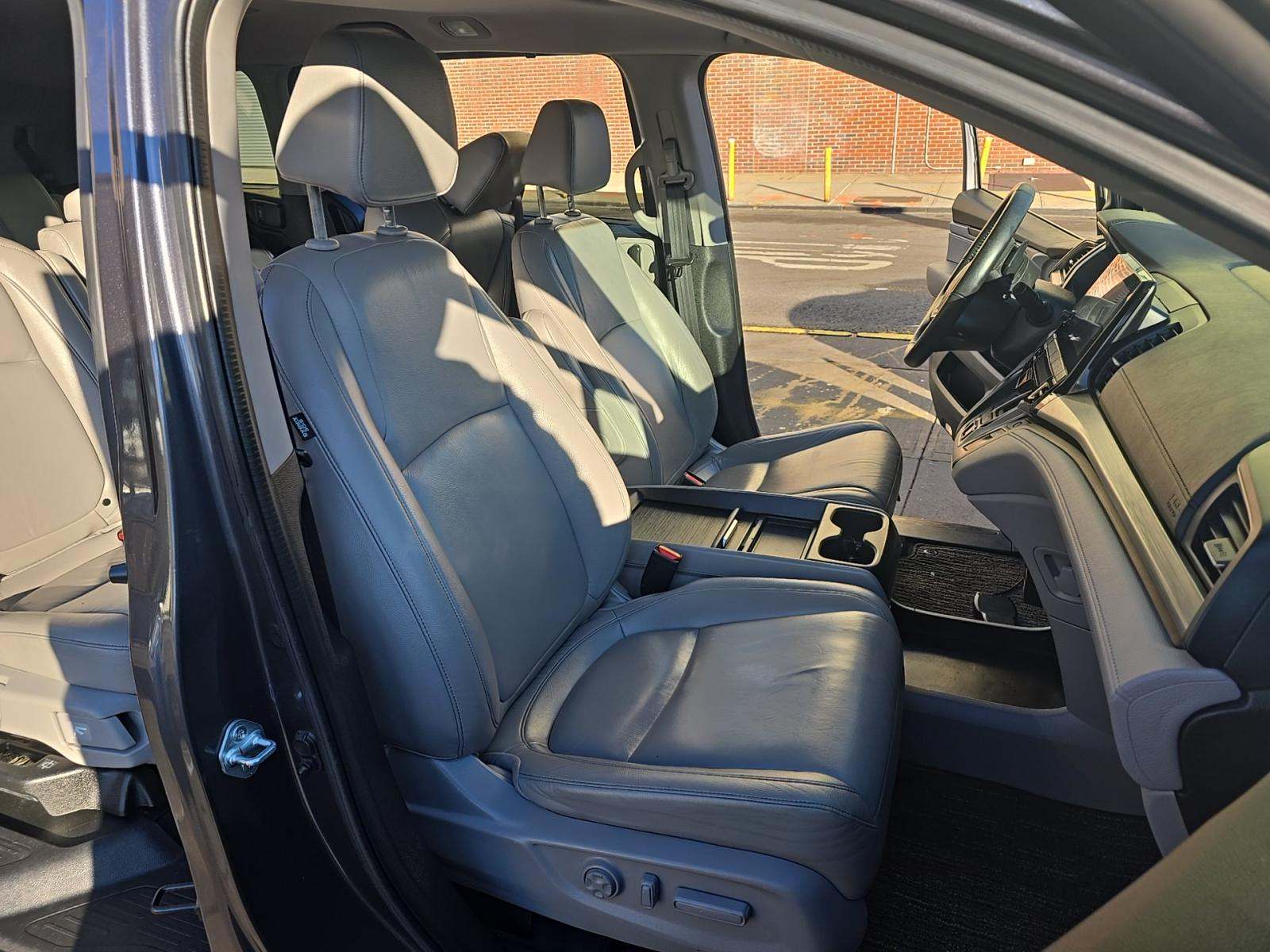 2023 Honda Odyssey EX-L FWD