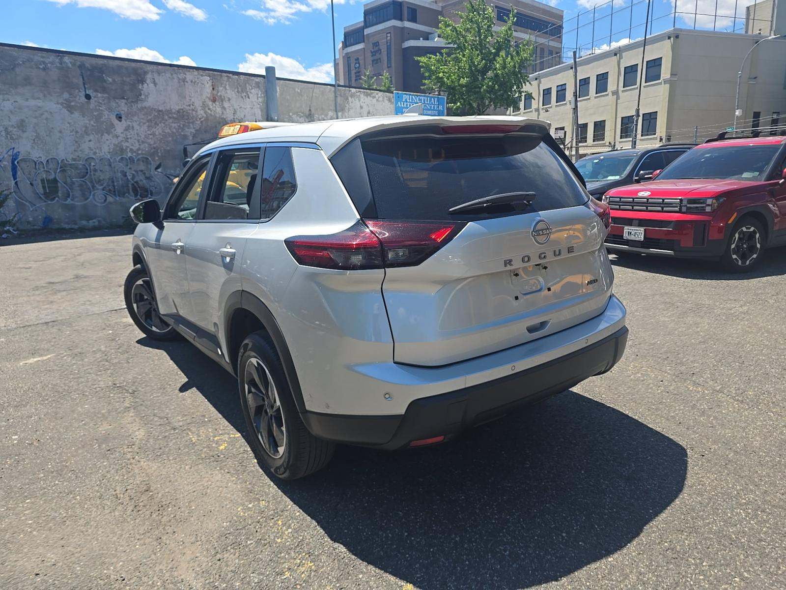 2025 Nissan Rogue SV AWD