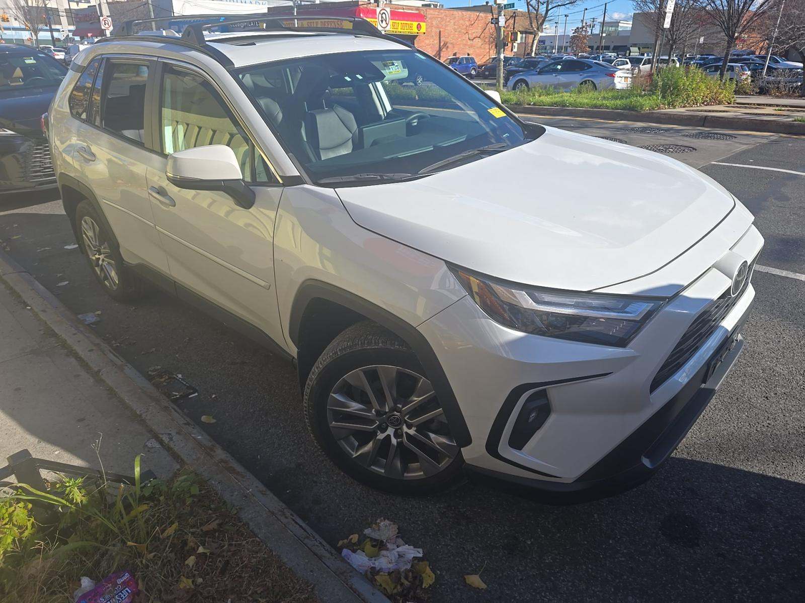 2023 Toyota RAV4 XLE Premium AWD