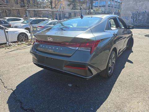 HYUNDAI SEL CONVENIENCE - 3