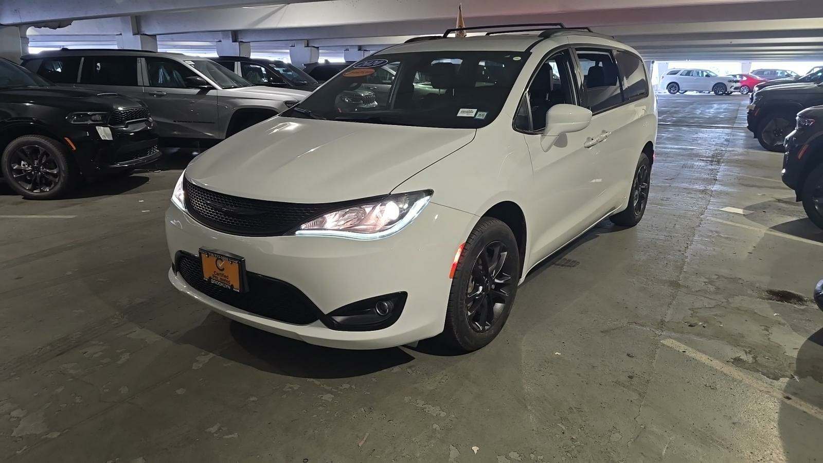 2020 Chrysler Pacifica Launch Edition 121.6