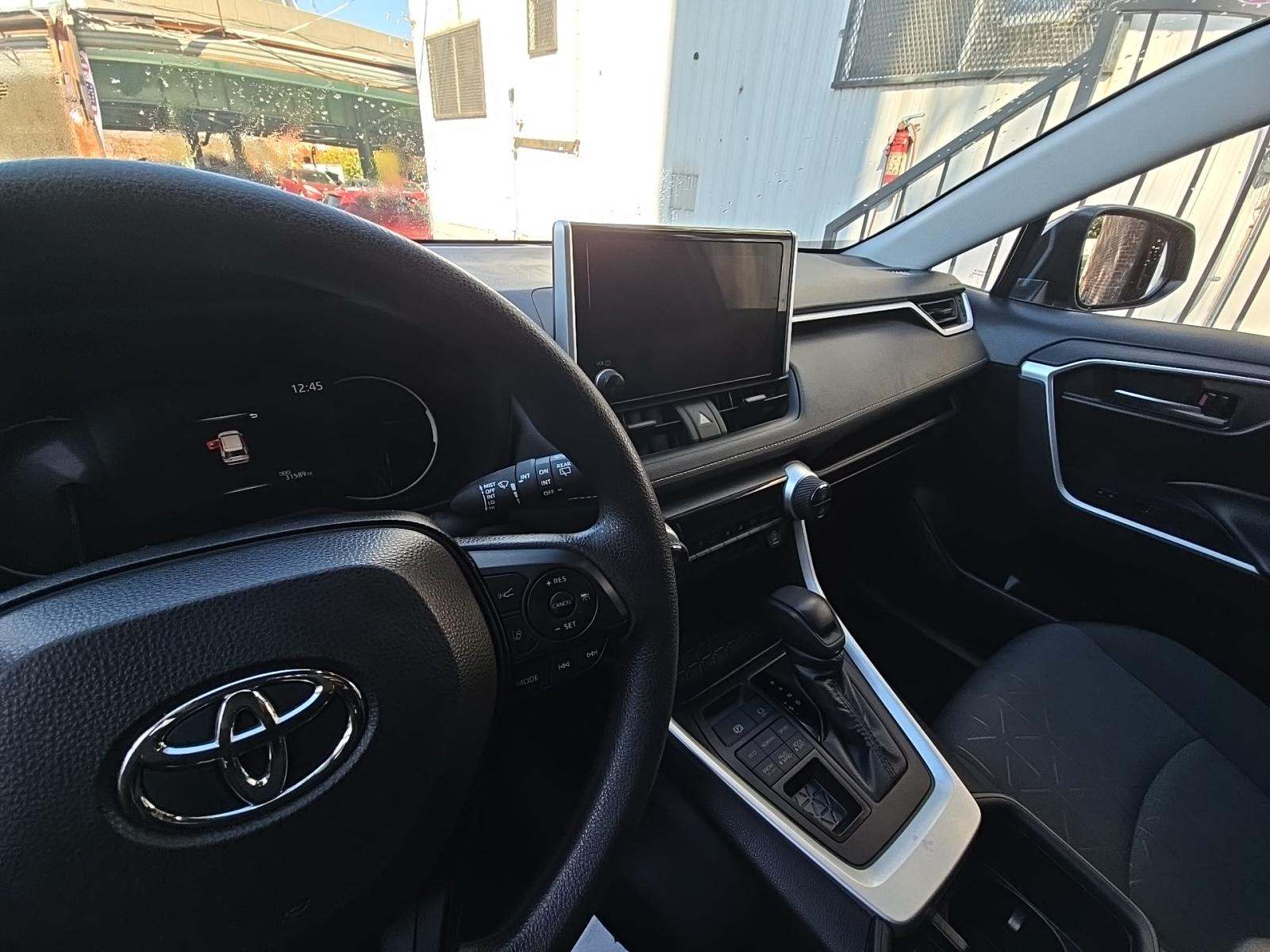 2024 Toyota RAV4 XLE AWD