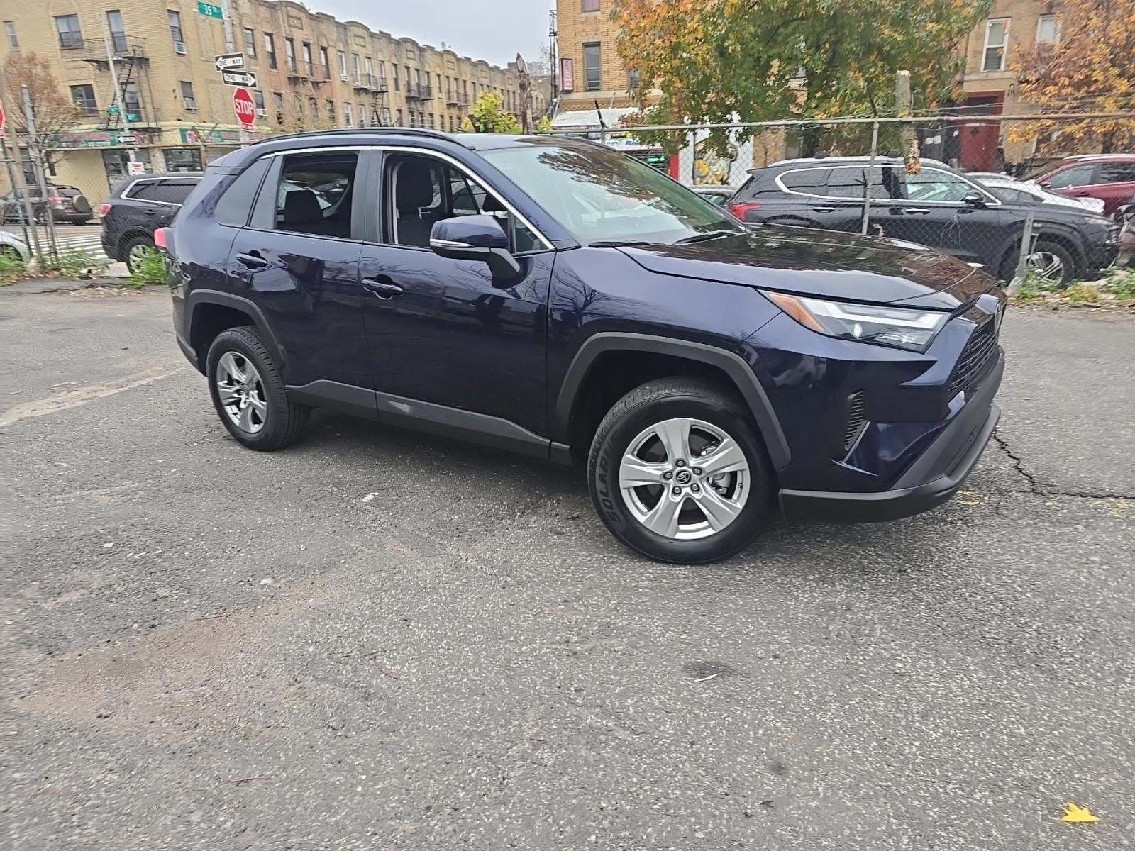 2025 Toyota RAV4 XLE AWD