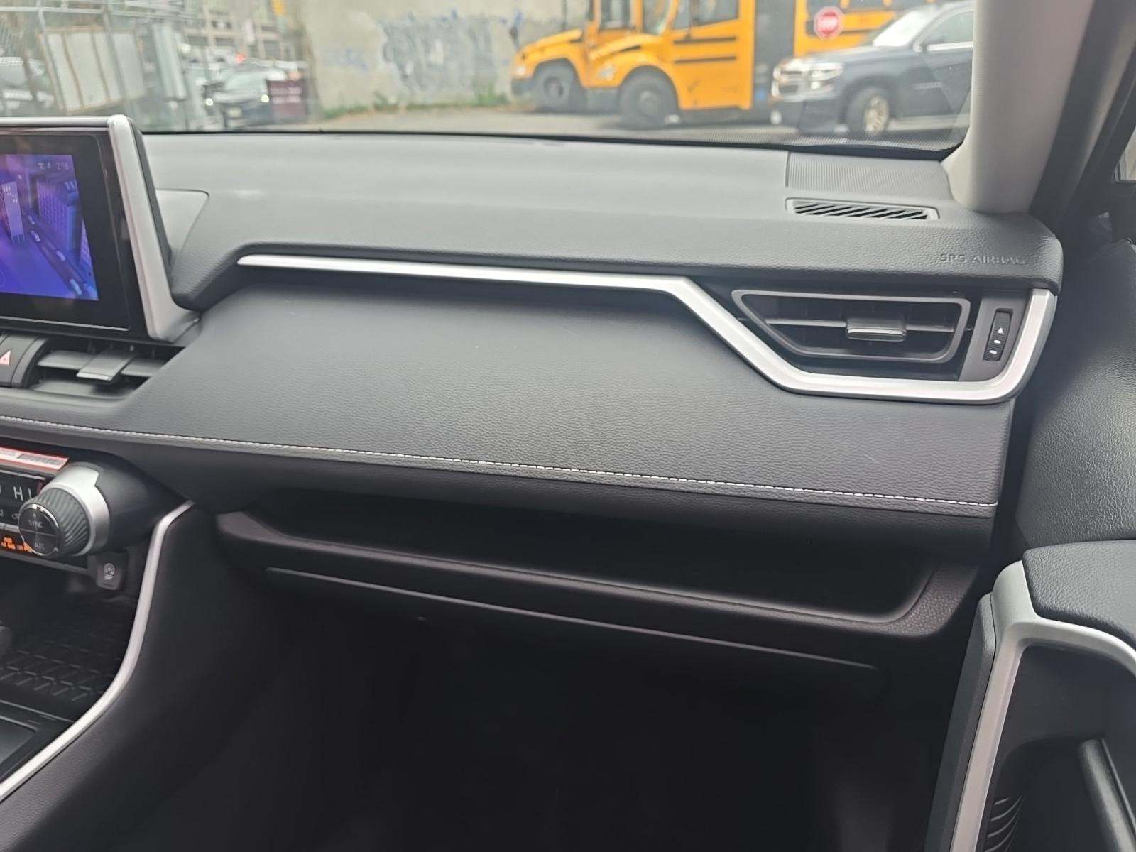 2025 Toyota RAV4 XLE AWD