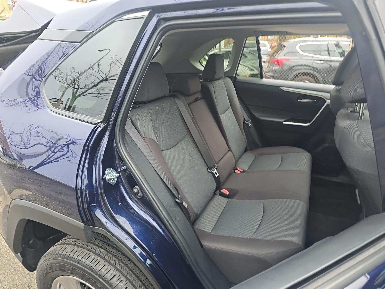 2025 Toyota RAV4 XLE AWD