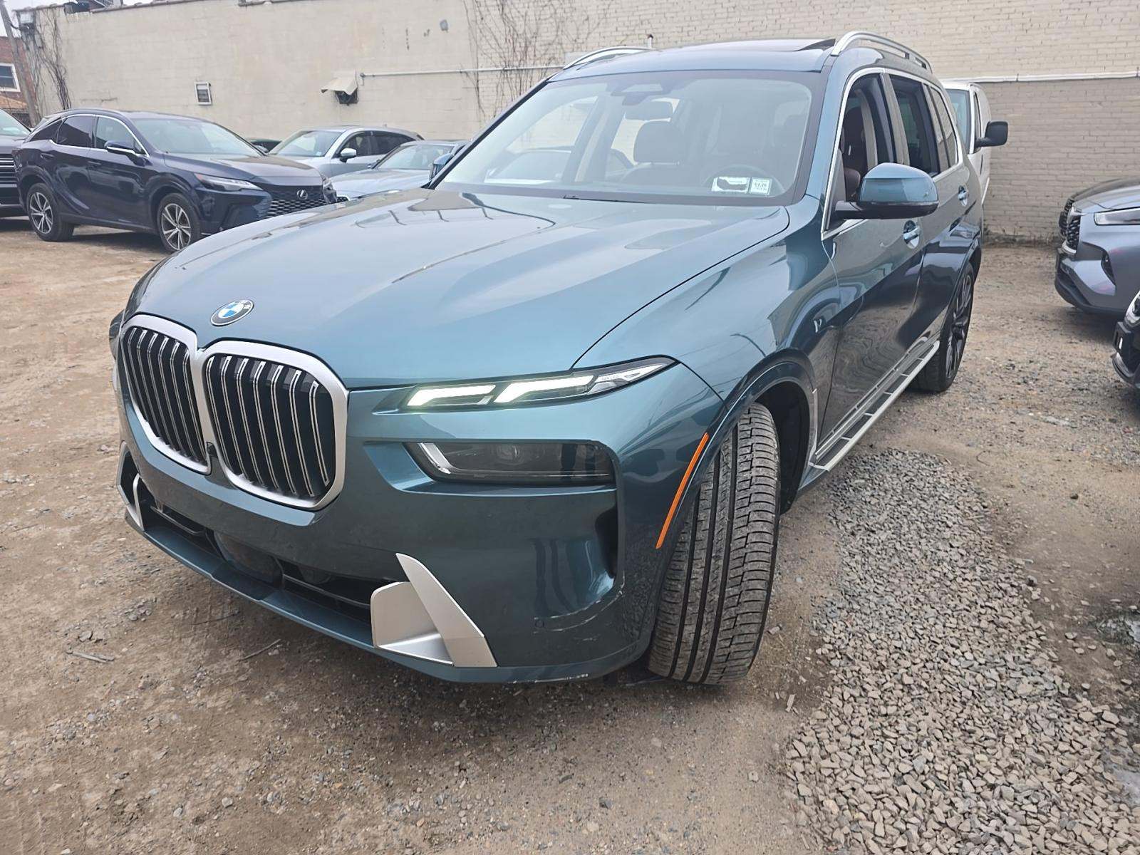 2023 BMW X7 xDrive40i AWD