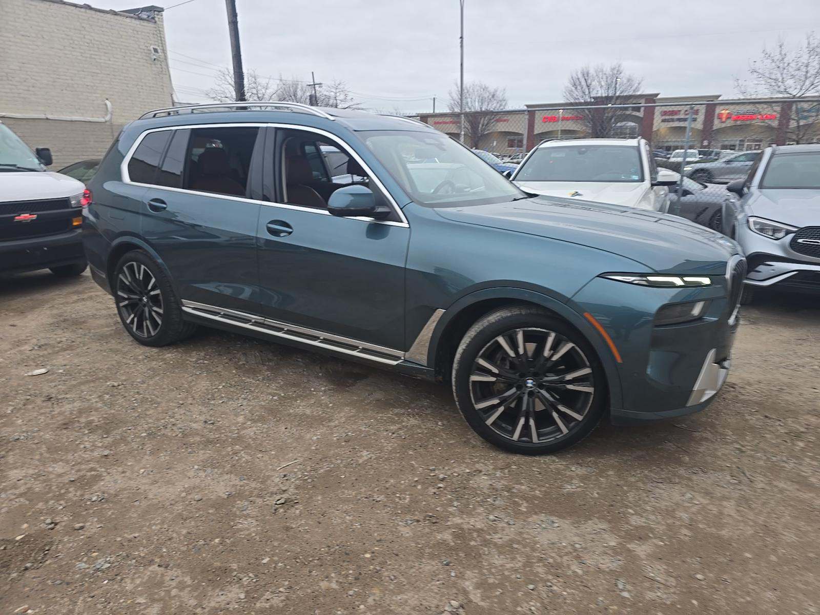 2023 BMW X7 xDrive40i AWD