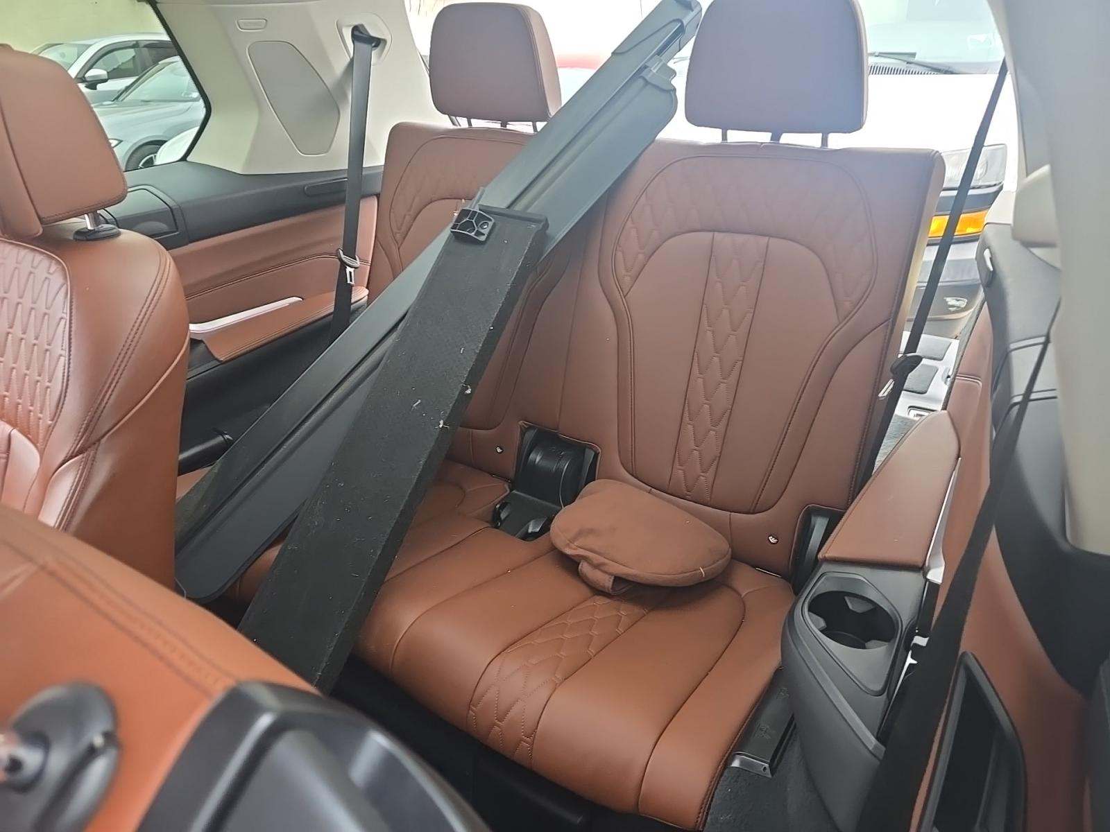 2023 BMW X7 xDrive40i AWD