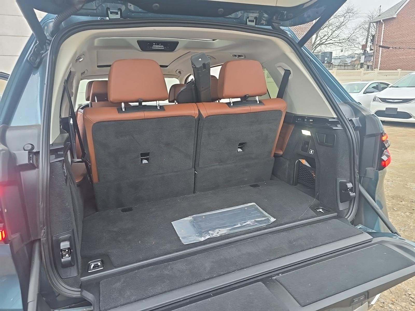 2023 BMW X7 xDrive40i AWD