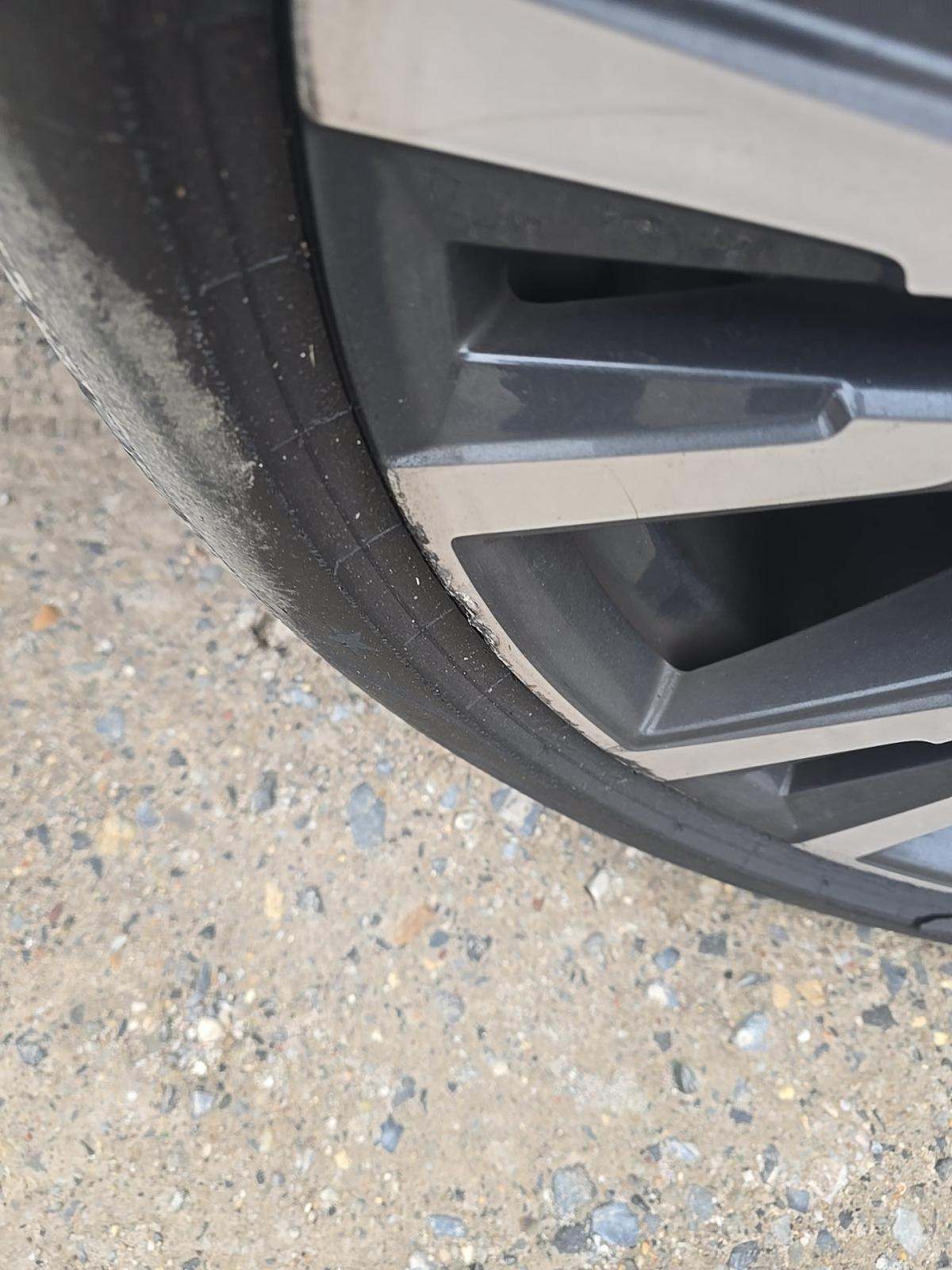 2023 BMW X7 xDrive40i AWD