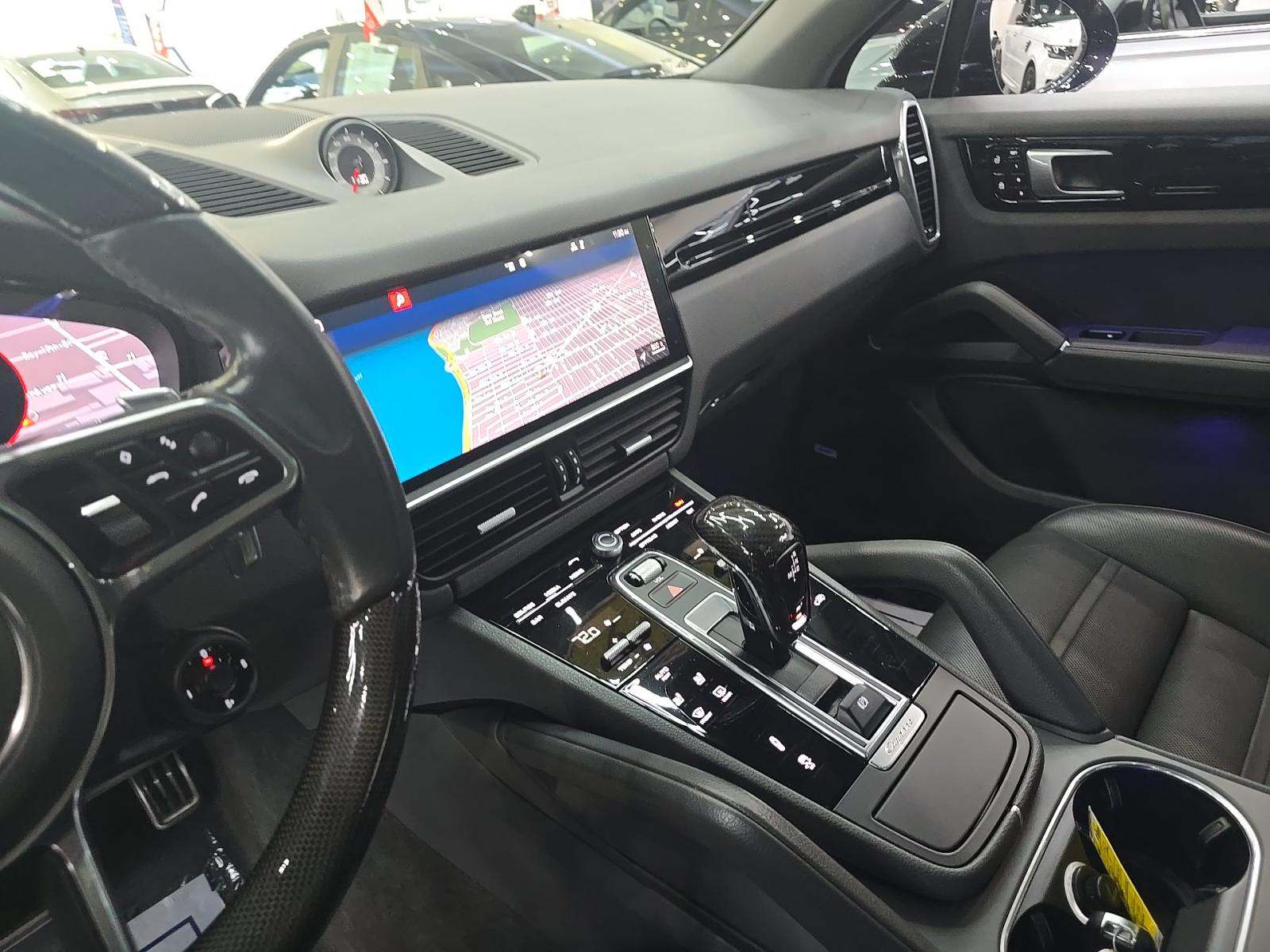 PORSCHE CAYENNE - 10