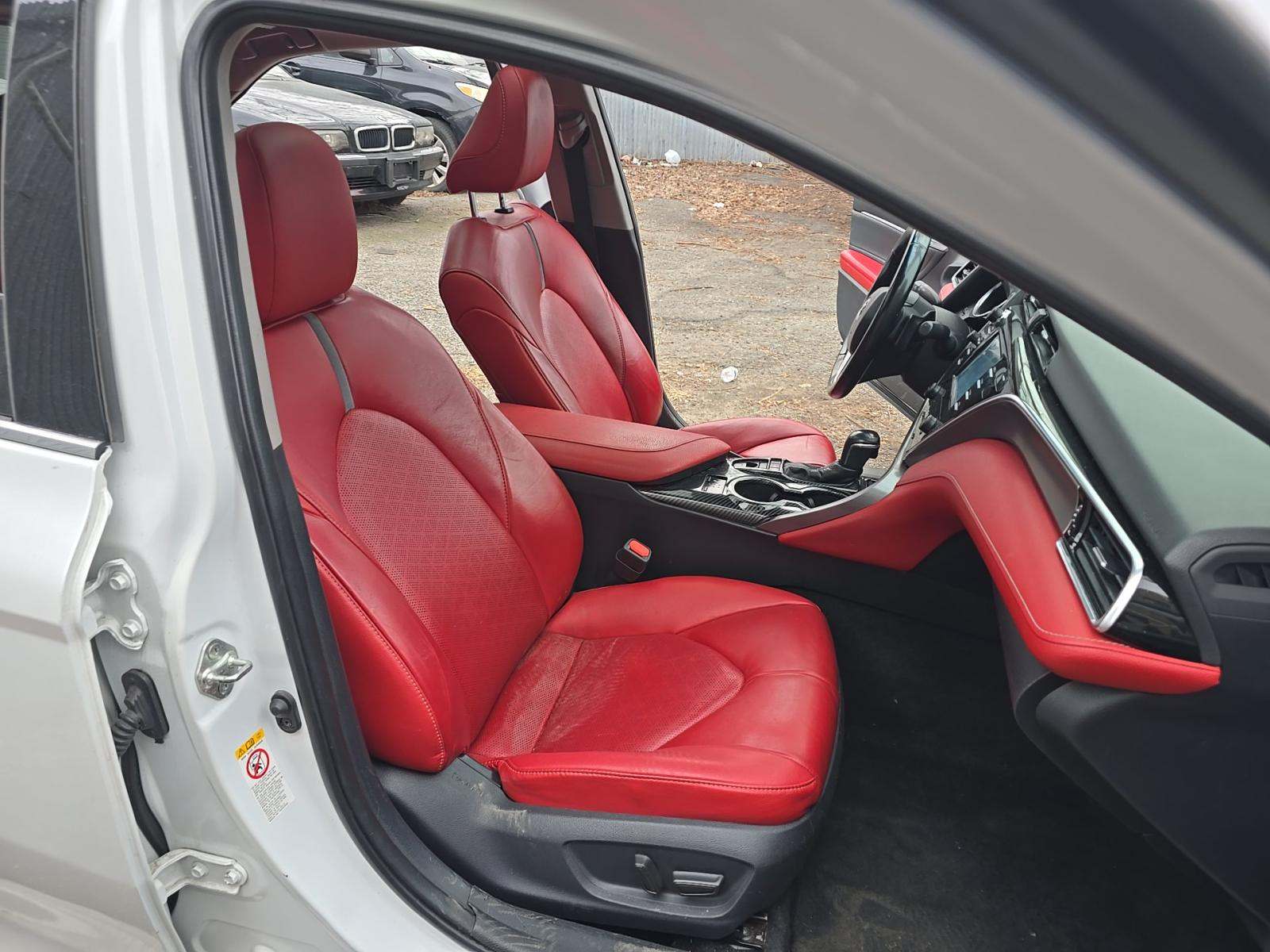 2018 Toyota Camry XSE FWD