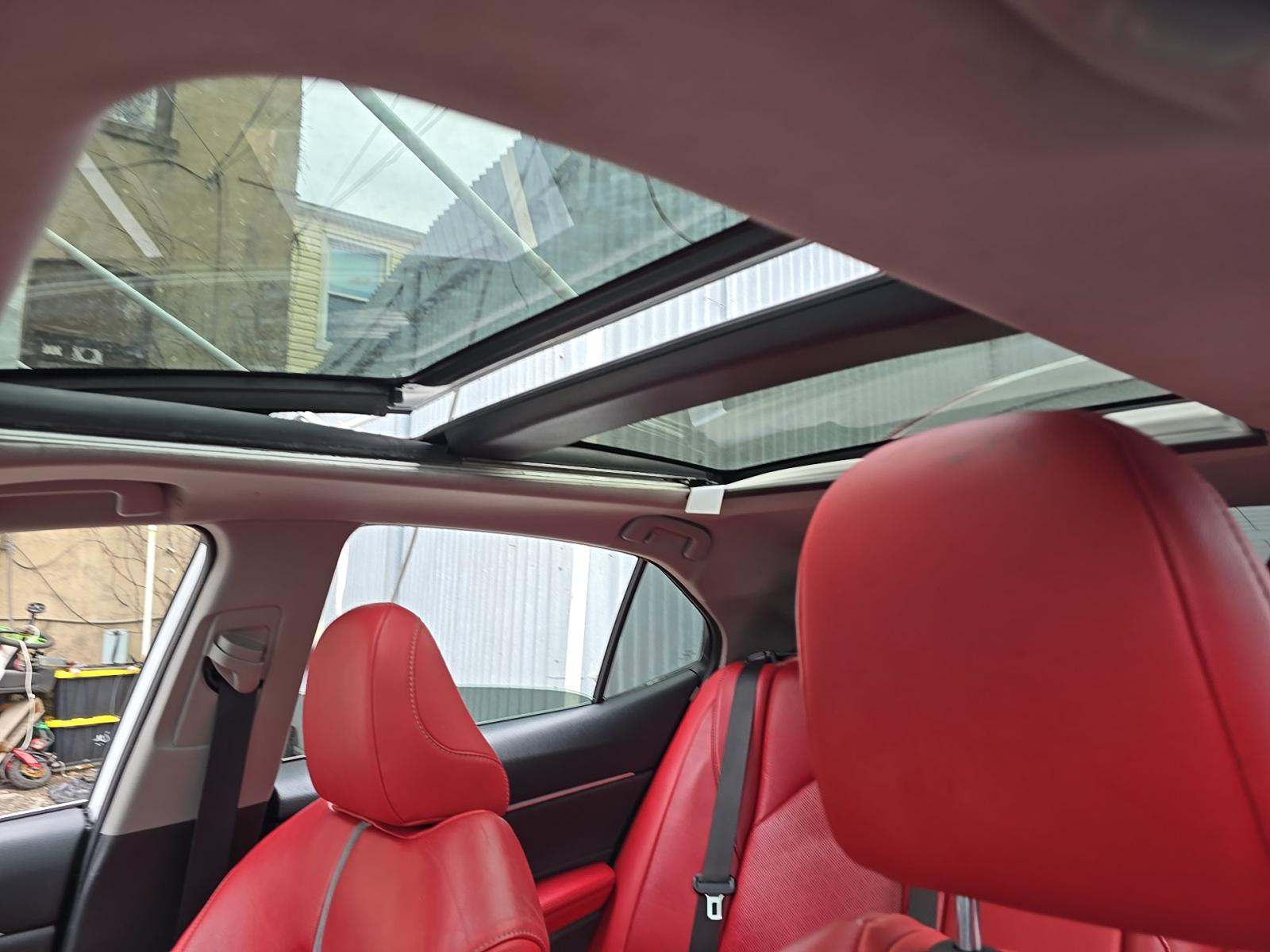 2018 Toyota Camry XSE FWD