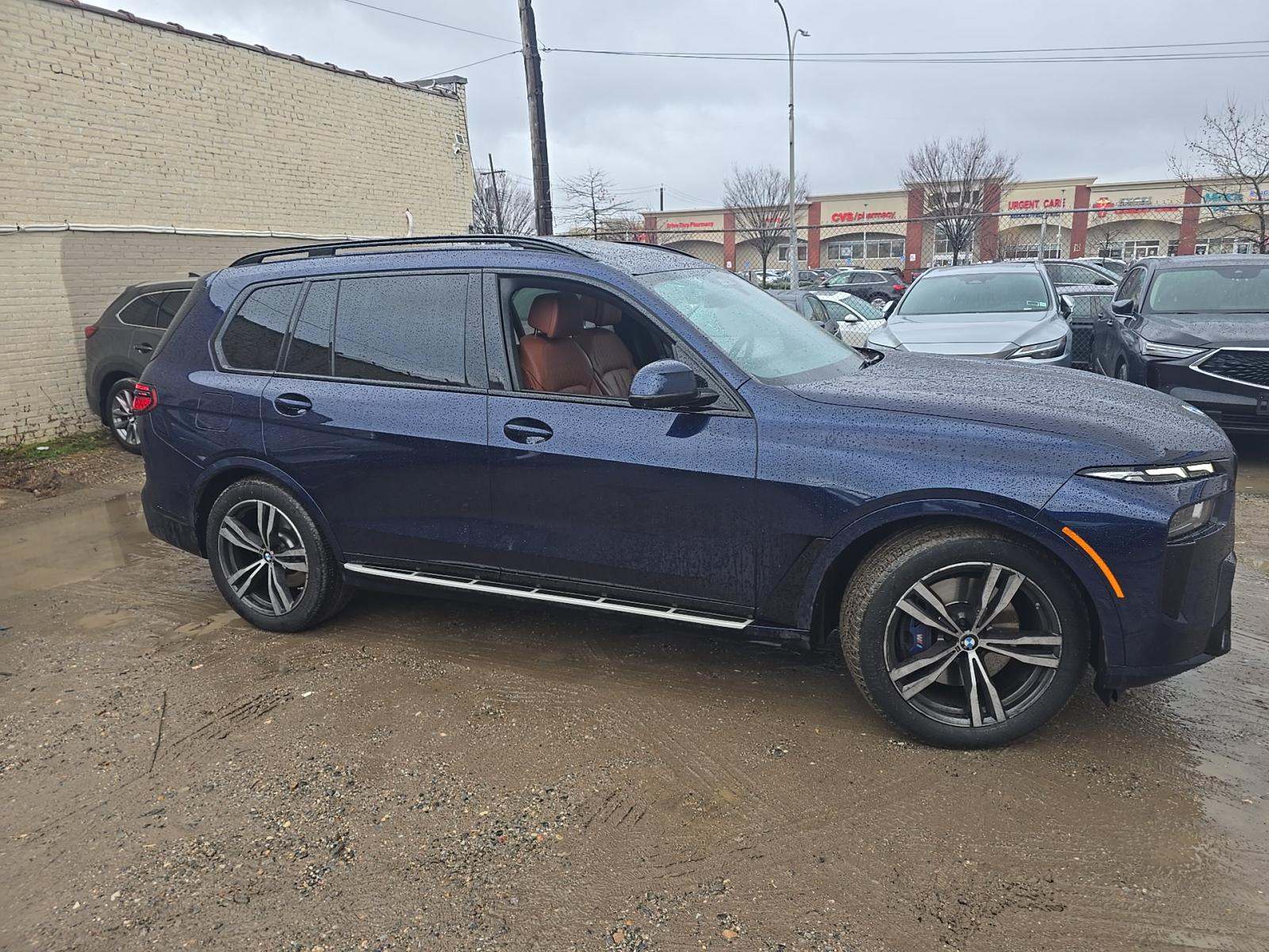 2023 BMW X7 xDrive40i AWD