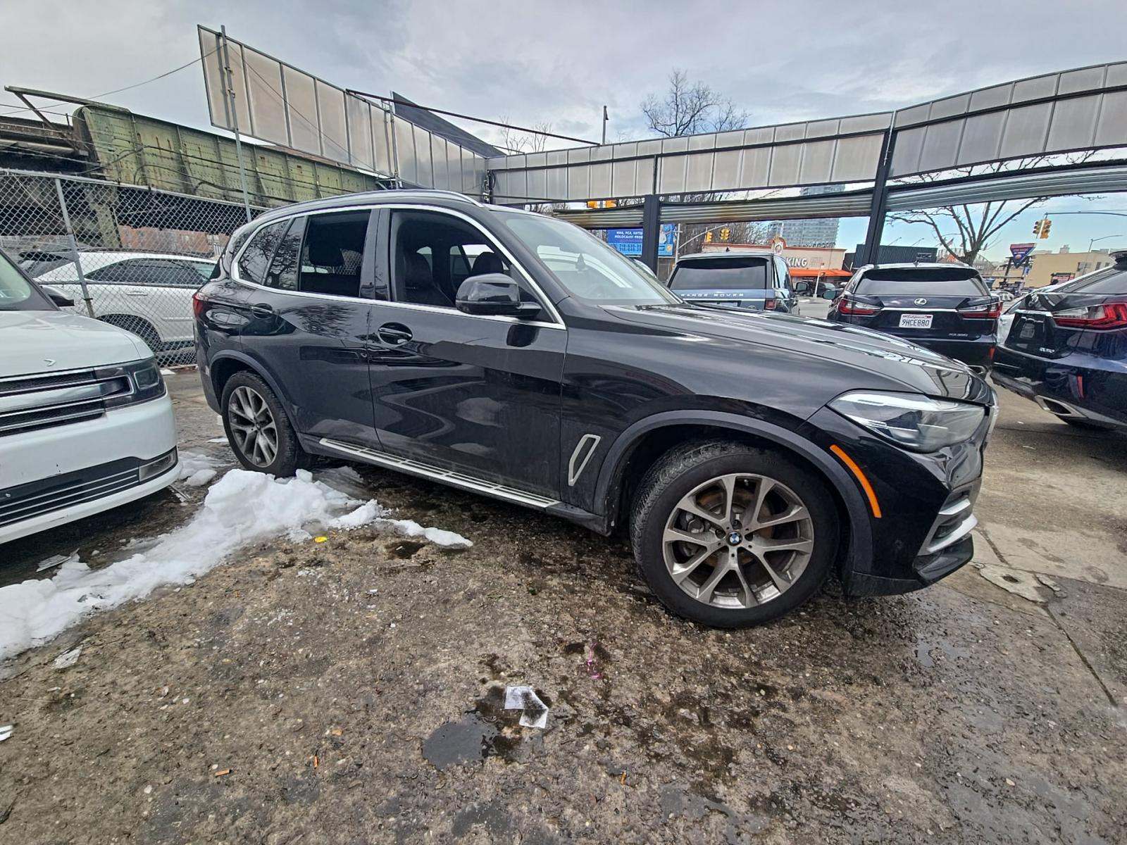 2023 BMW X5 xDrive40i AWD