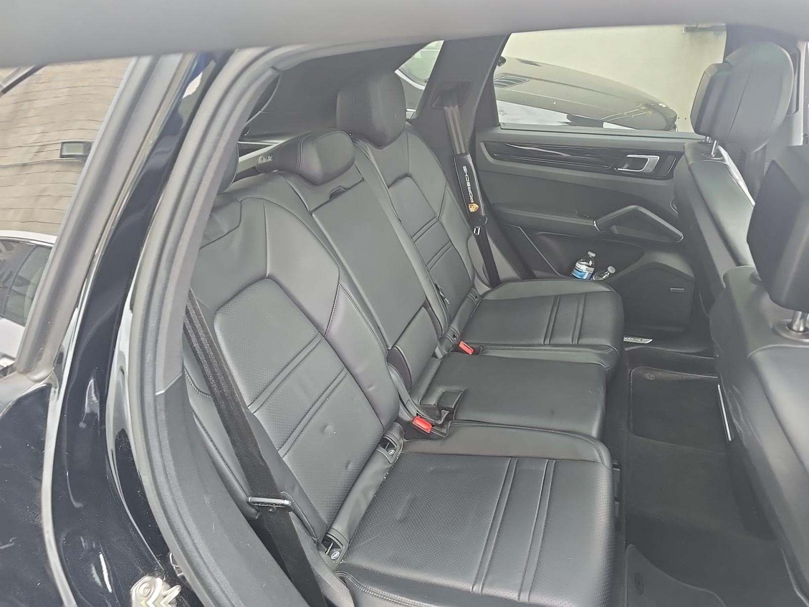 2022 Porsche Cayenne Base AWD