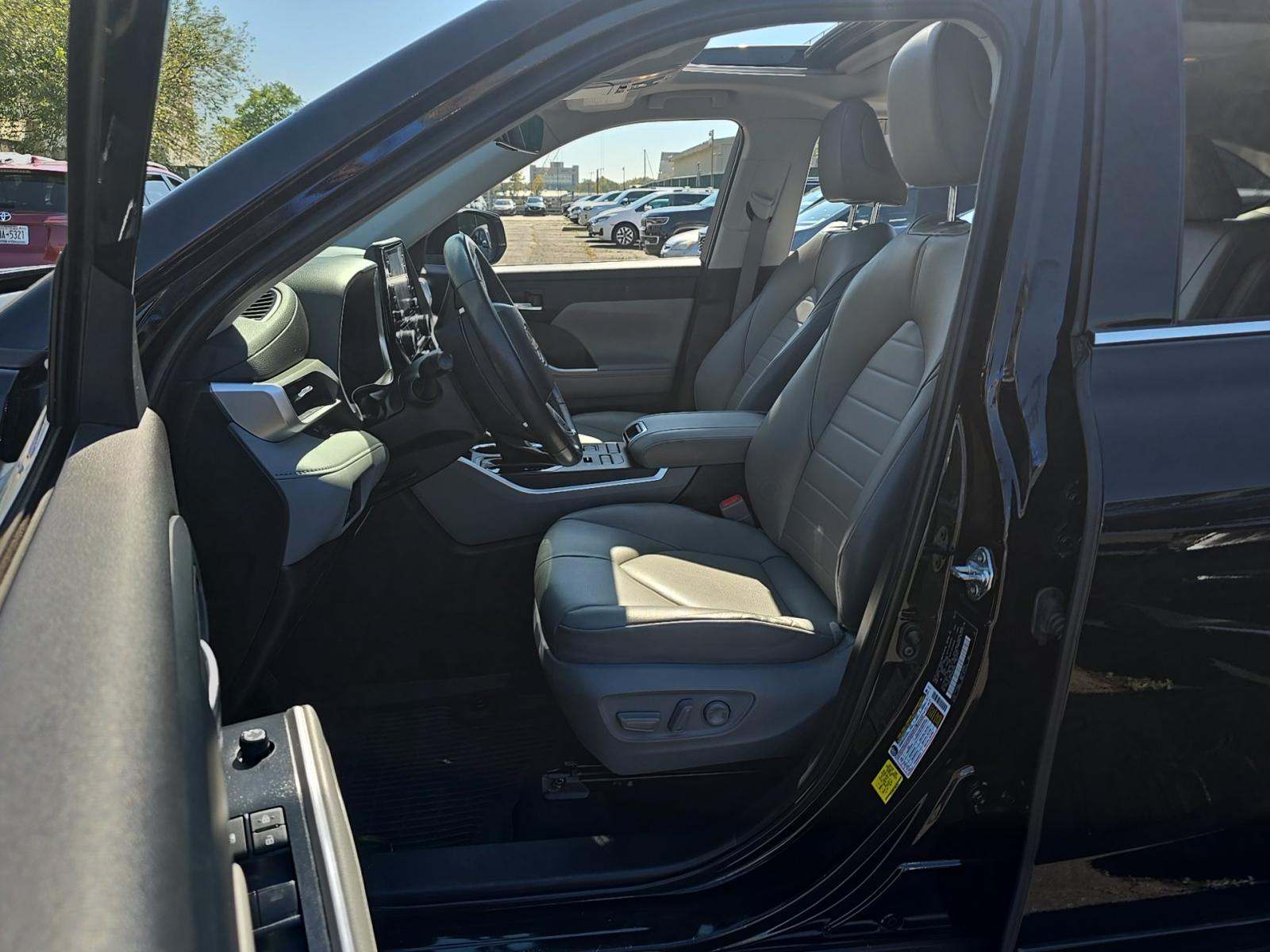 2022 Toyota Highlander XLE AWD