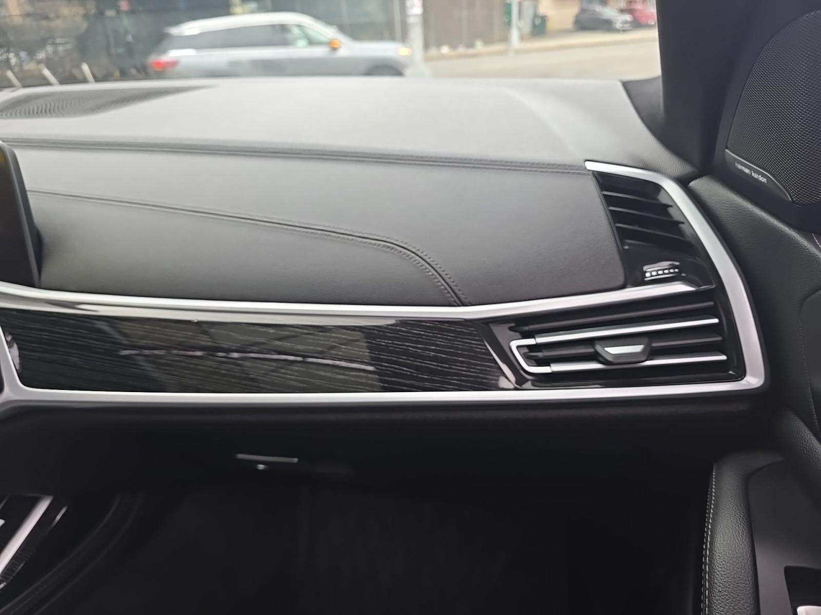 2020 BMW X7 xDrive40i AWD