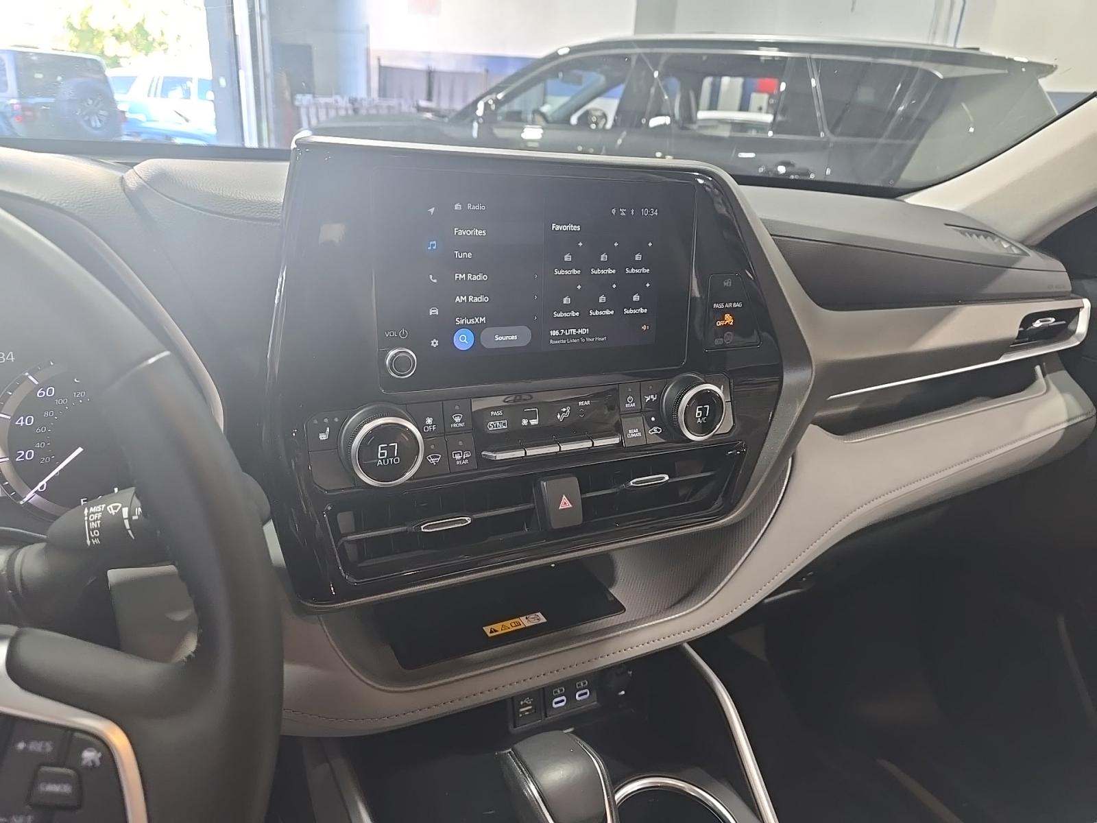 2024 Toyota Highlander XLE AWD