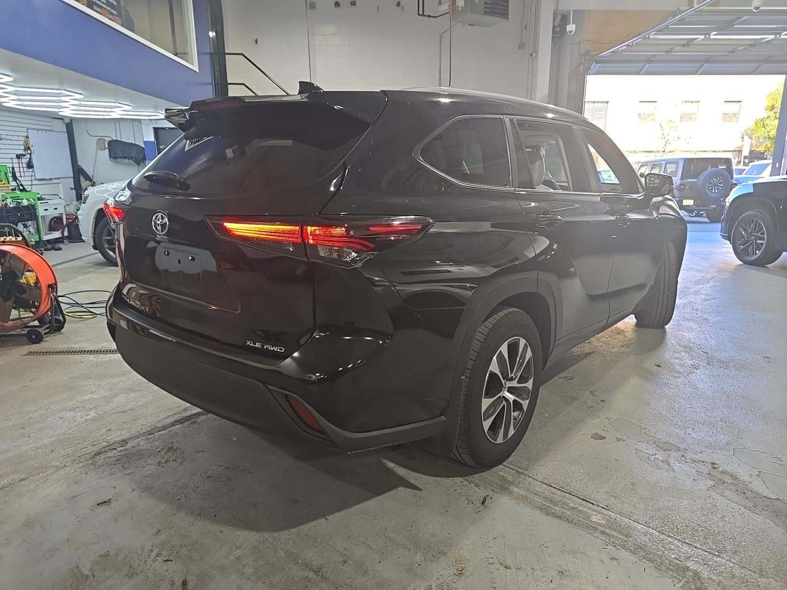 2024 Toyota Highlander XLE AWD