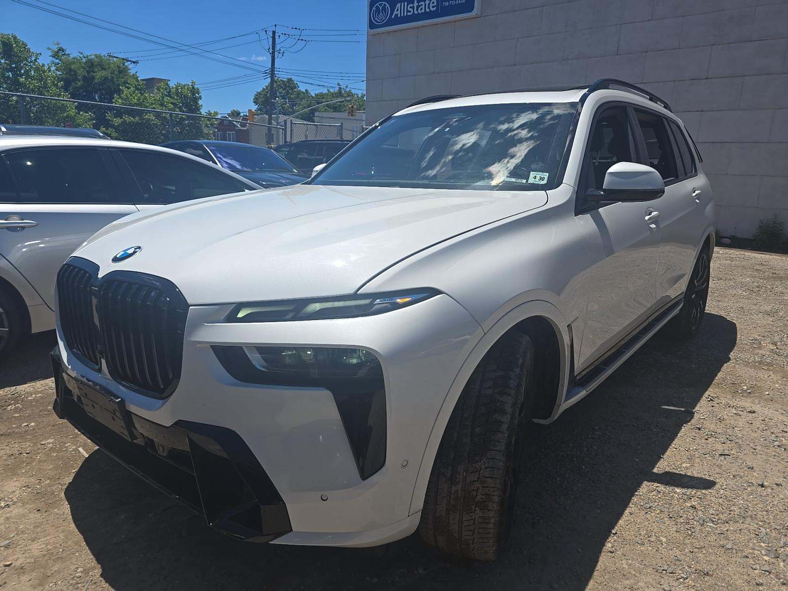 2025 BMW X7 xDrive40i AWD